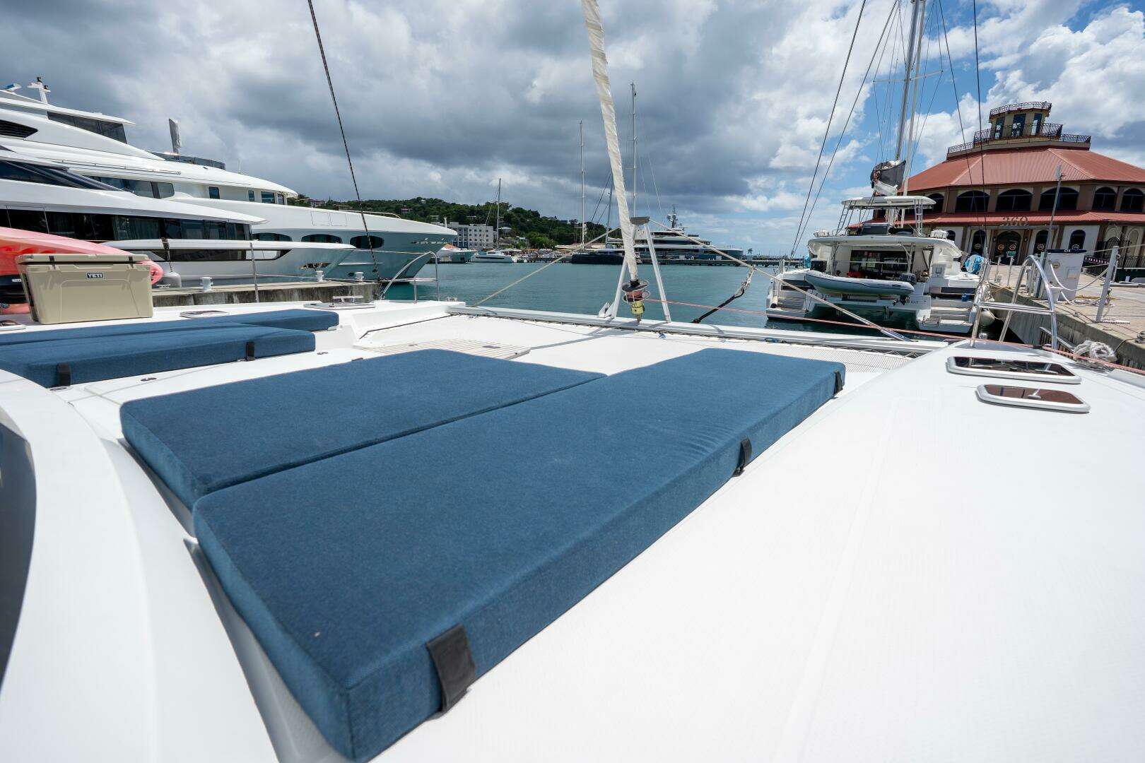2020 Fountaine Pajot — - Image 7