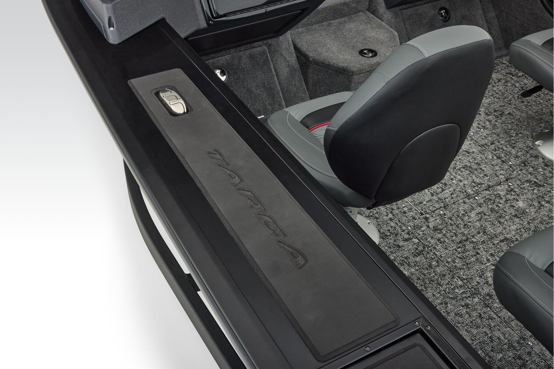 2026 Tracker Targa V-19 WT - 49