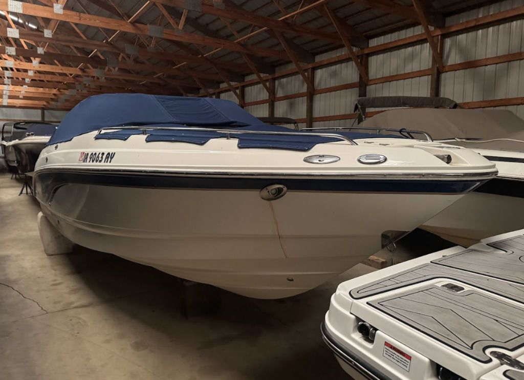 2005 Chaparral 256 SSi