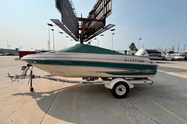 2000 Glastron GX 180
