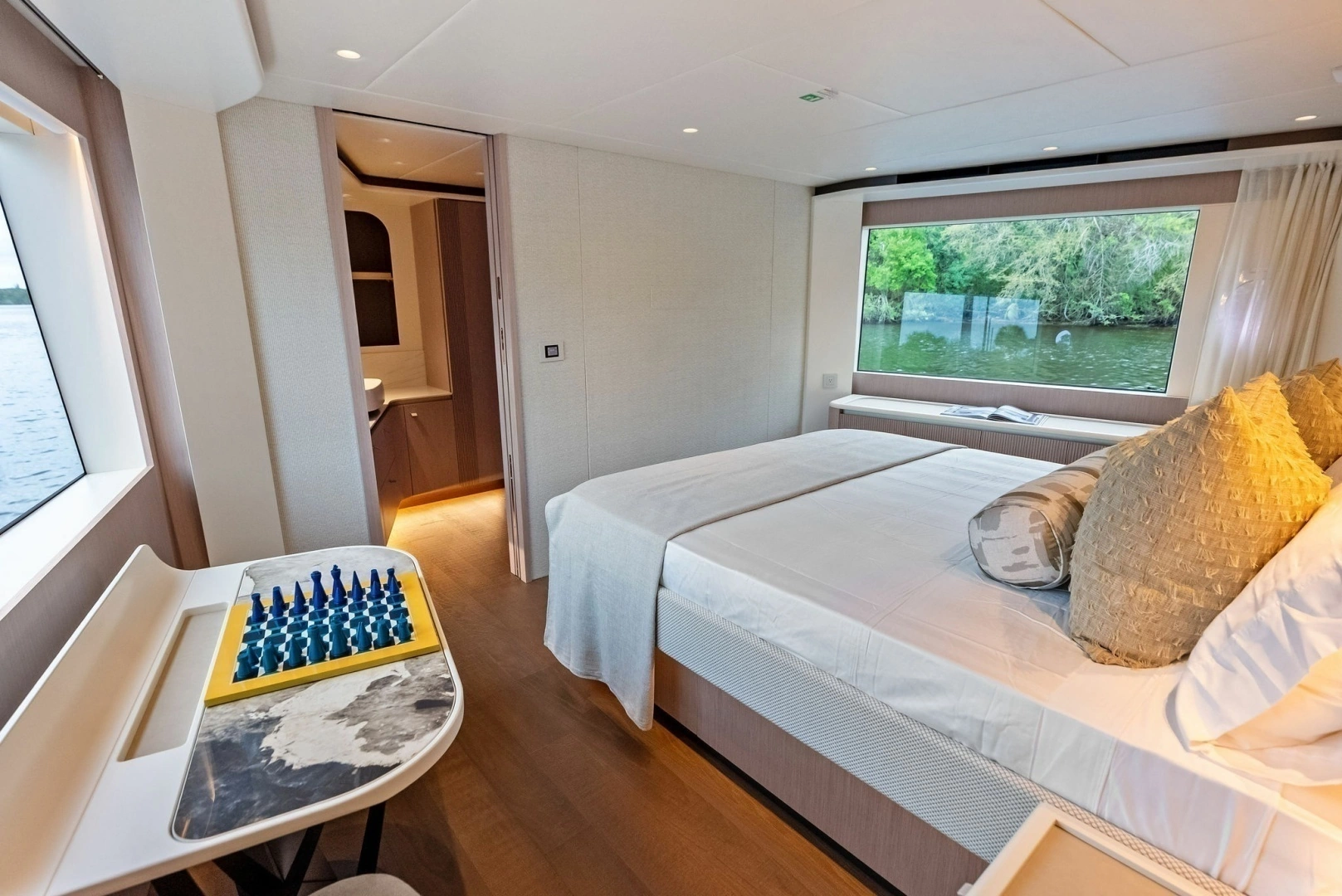 2026 Absolute 62 Navetta - Image 24