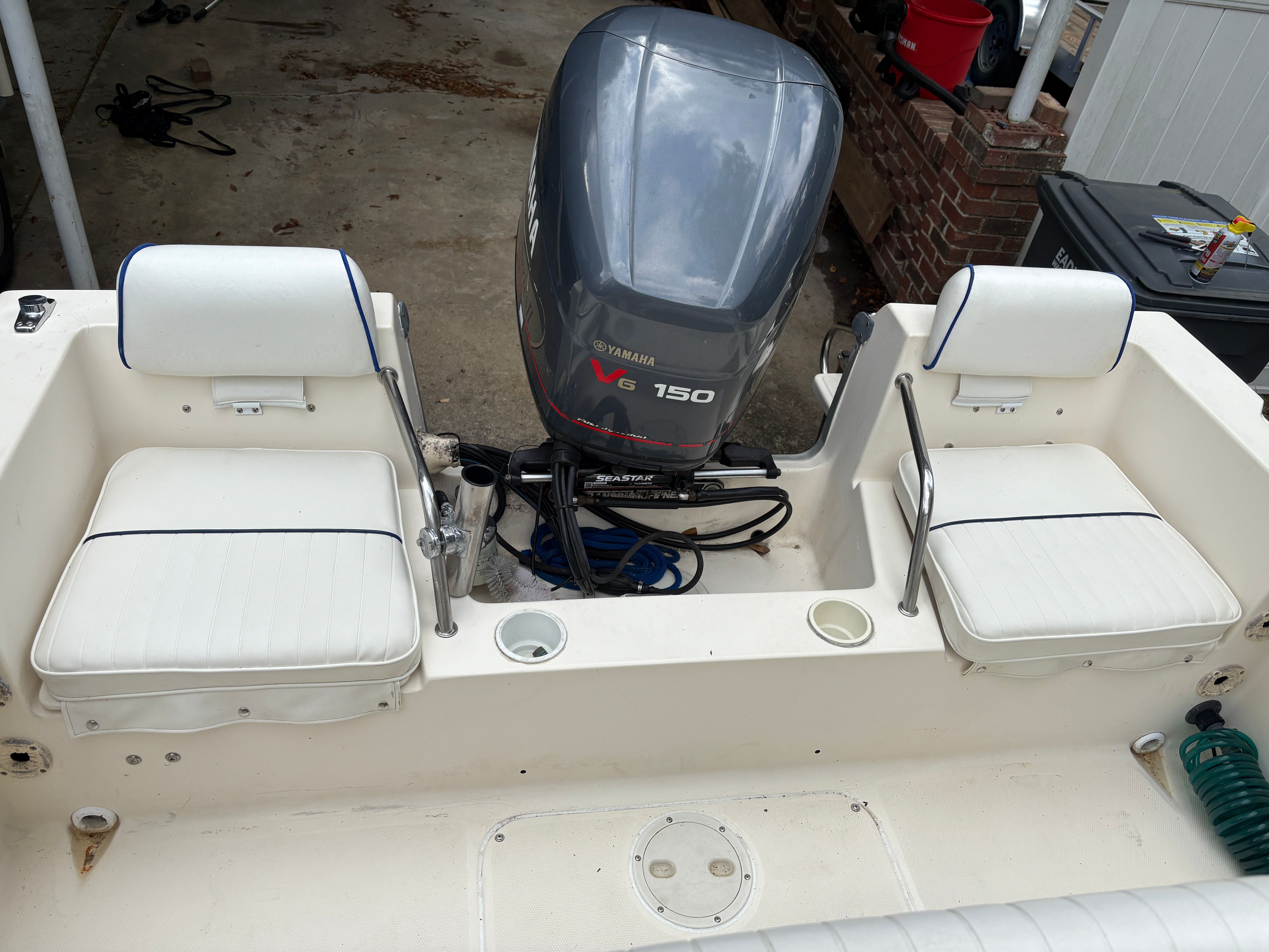 2002 Sea Hunt Tritan 202 - 5