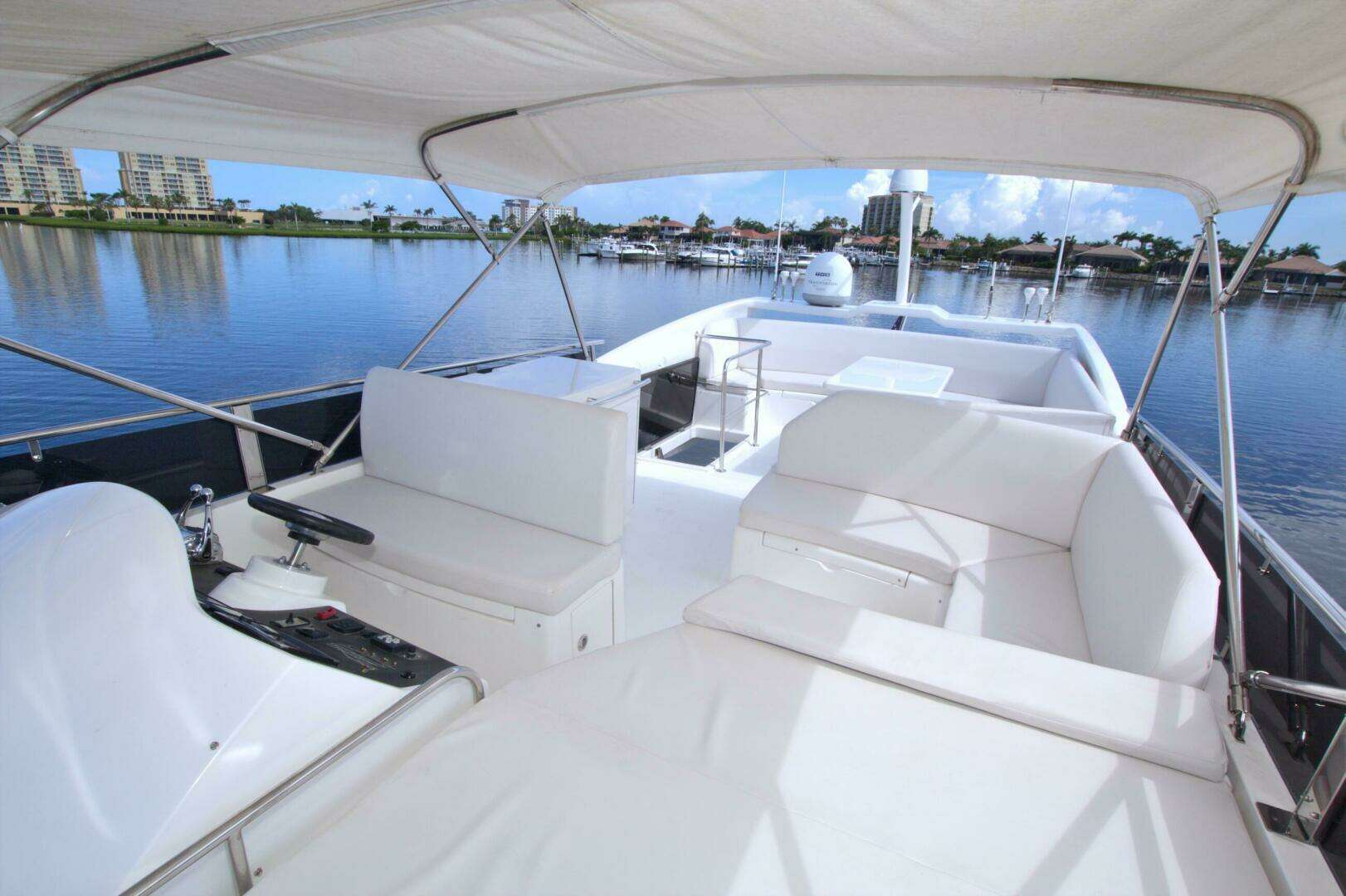 2015 Dyna Yachts 60 Pilothouse Motoryacht - Image 20