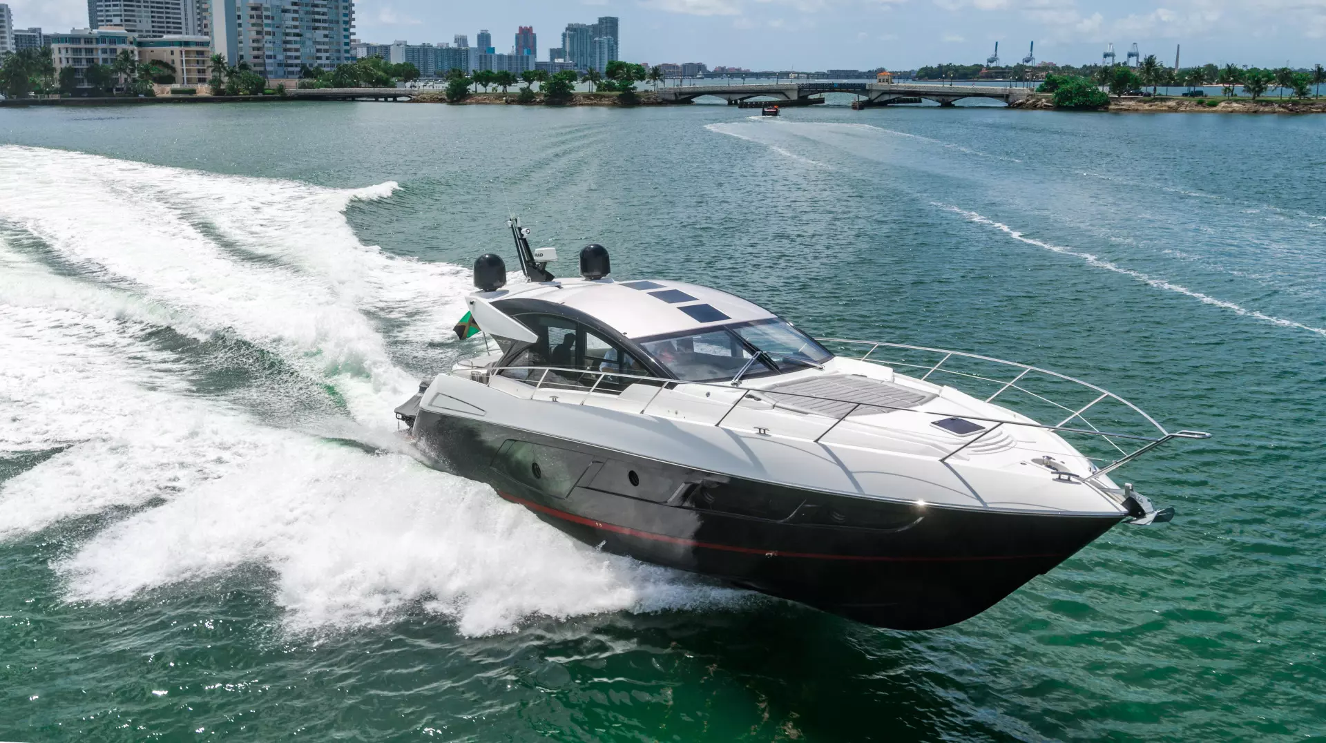 2019 Sunseeker Predator - Image 2