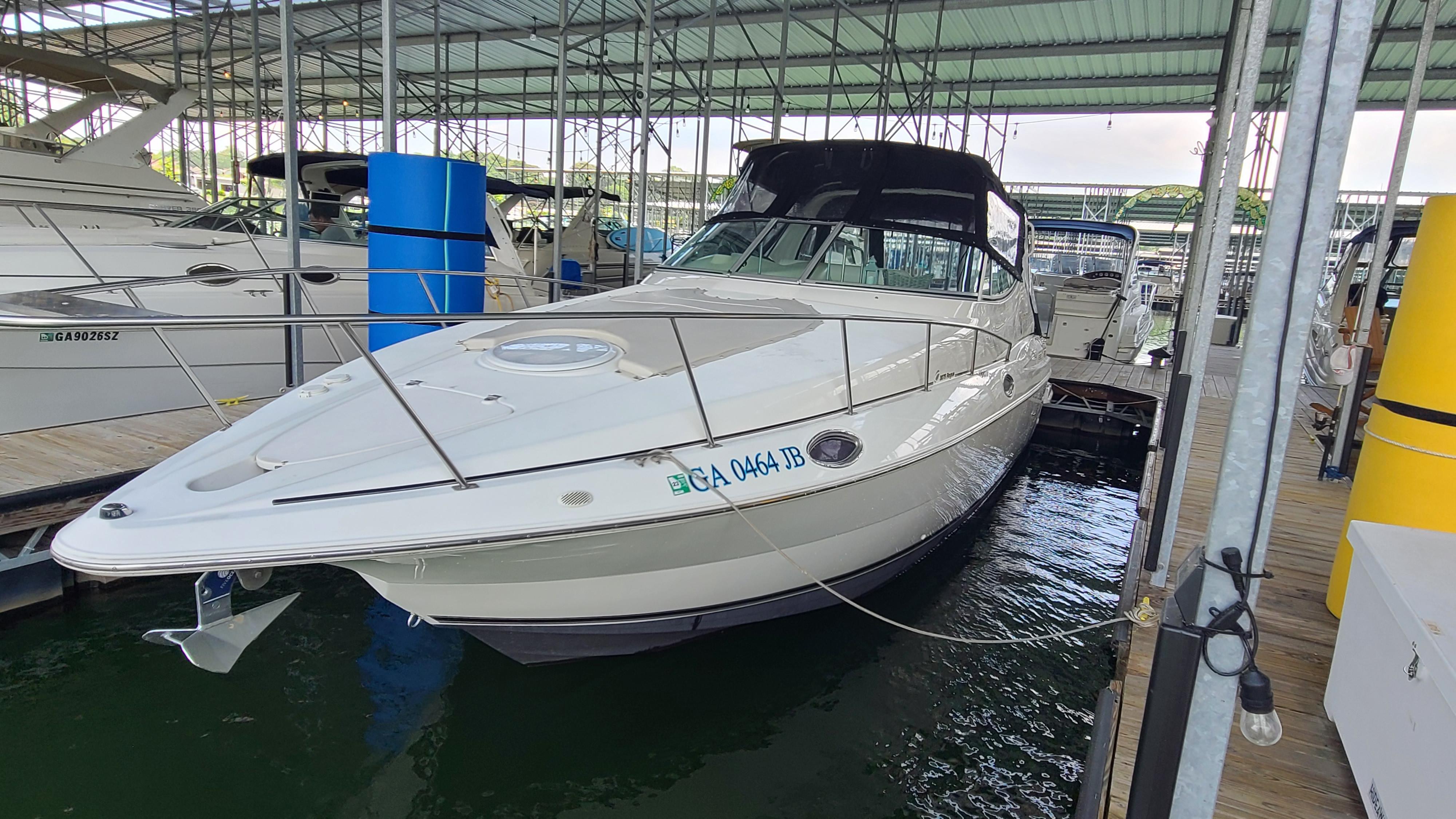 1999 Cruisers Yachts 3075 Rogue - 47