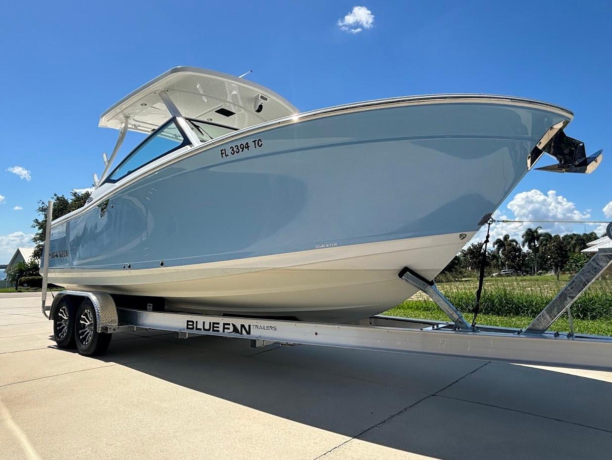 2021 Blackfin 272 DC