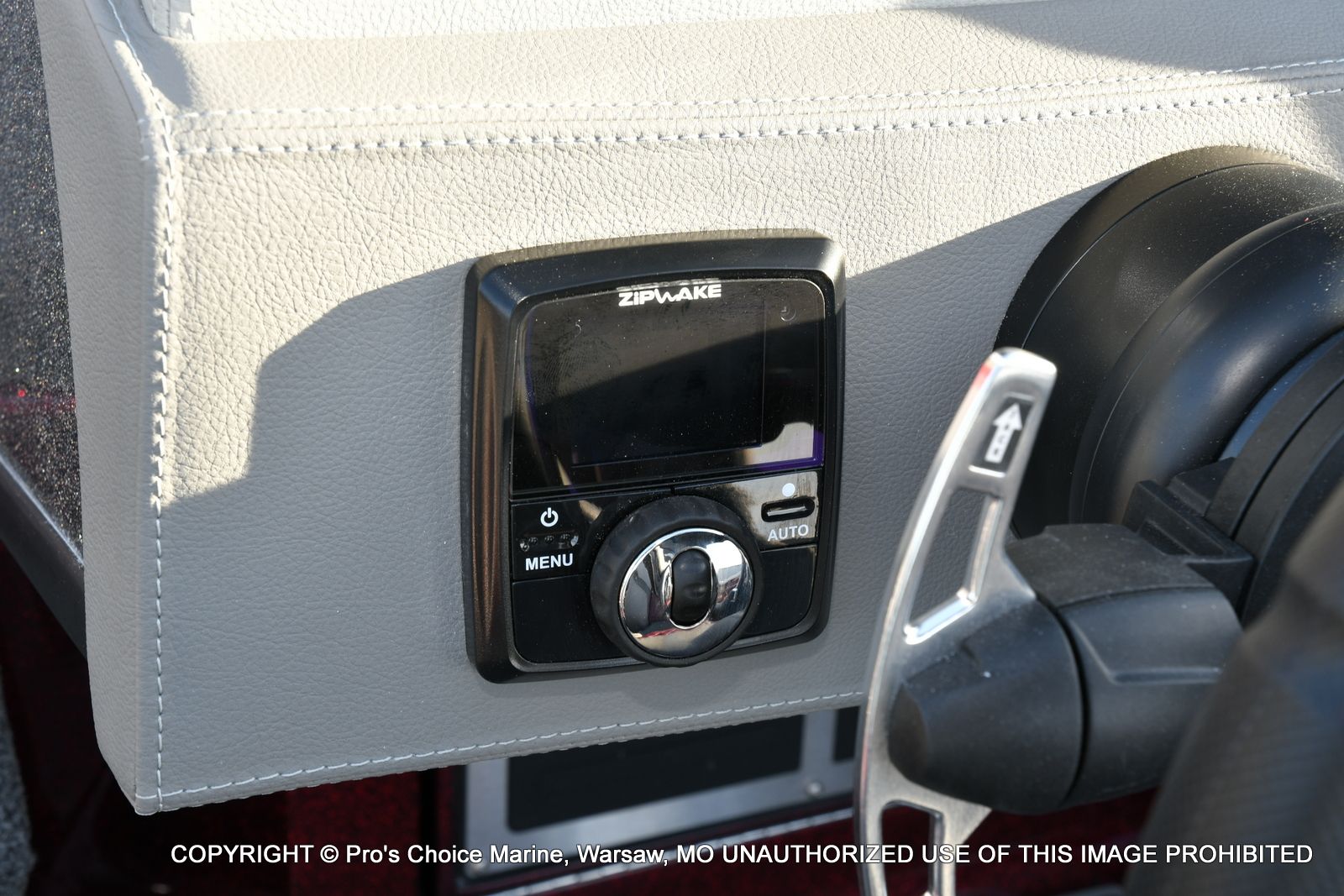 2026 Ranger 621FS Pro w/400HP Mercury Verado V-10 - 36