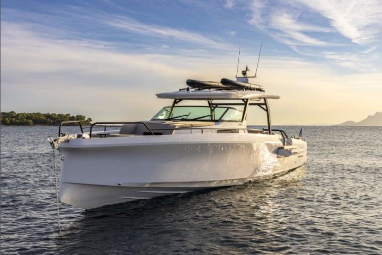 2027 Axopar 45 Sun-Top