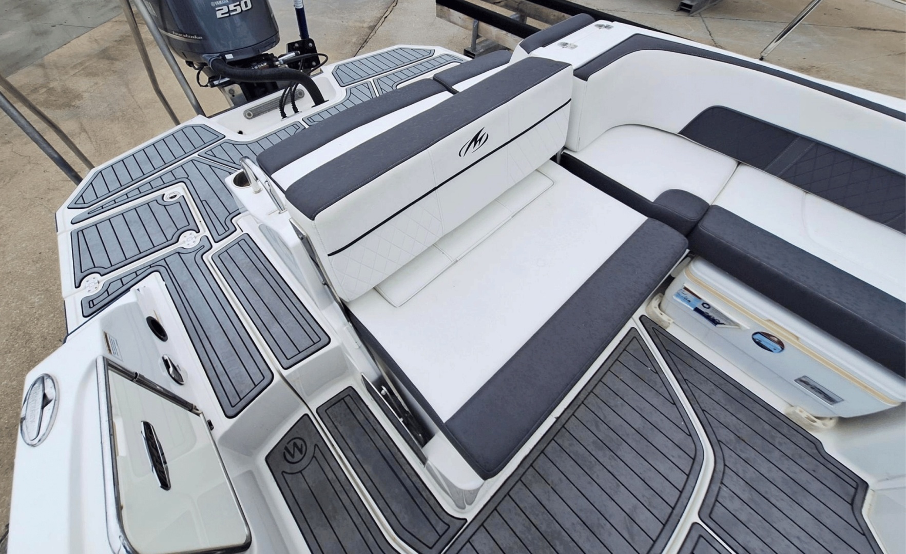 2019 Monterey M45 - Image 14