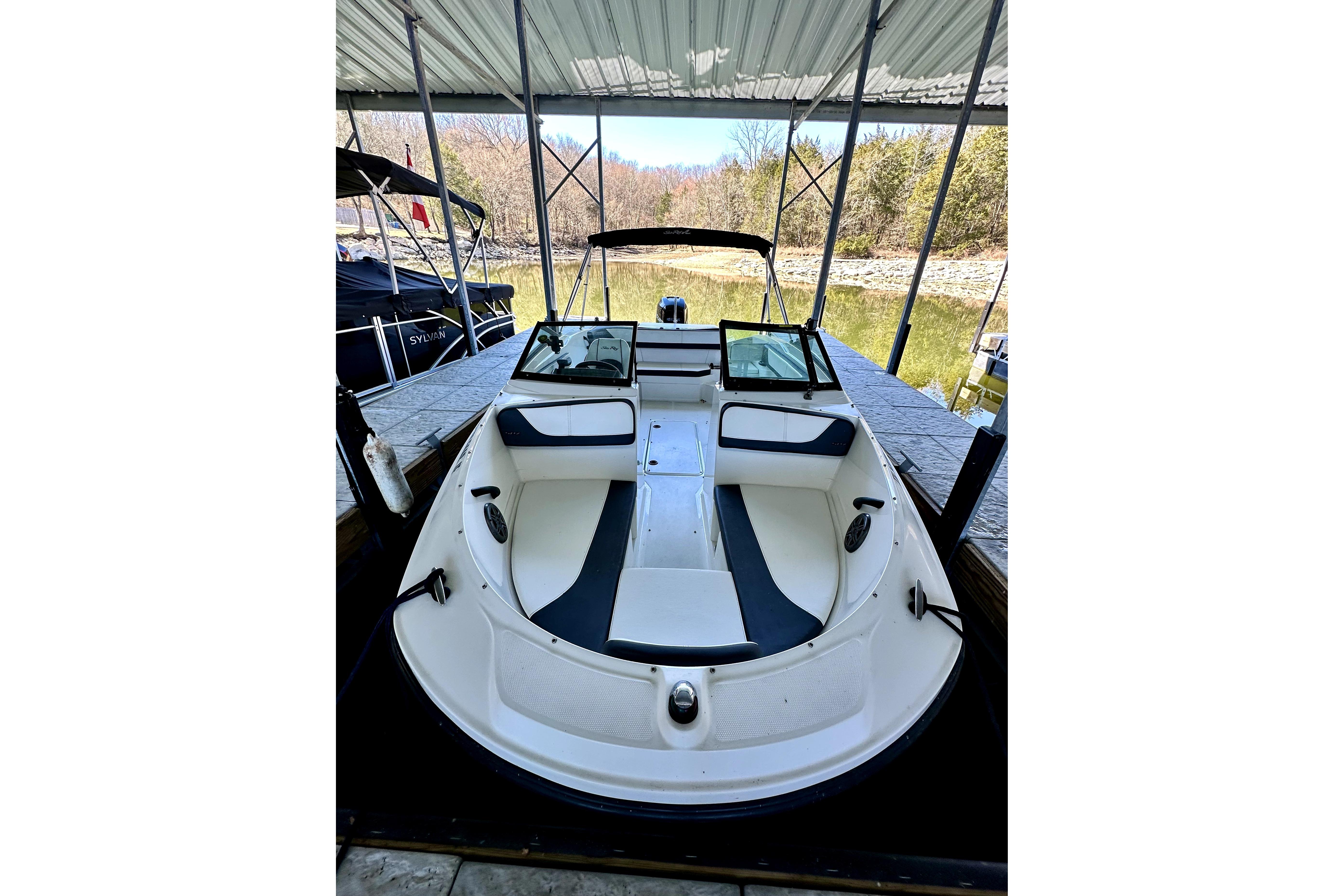 2015 Sea Ray 21 SPX OB