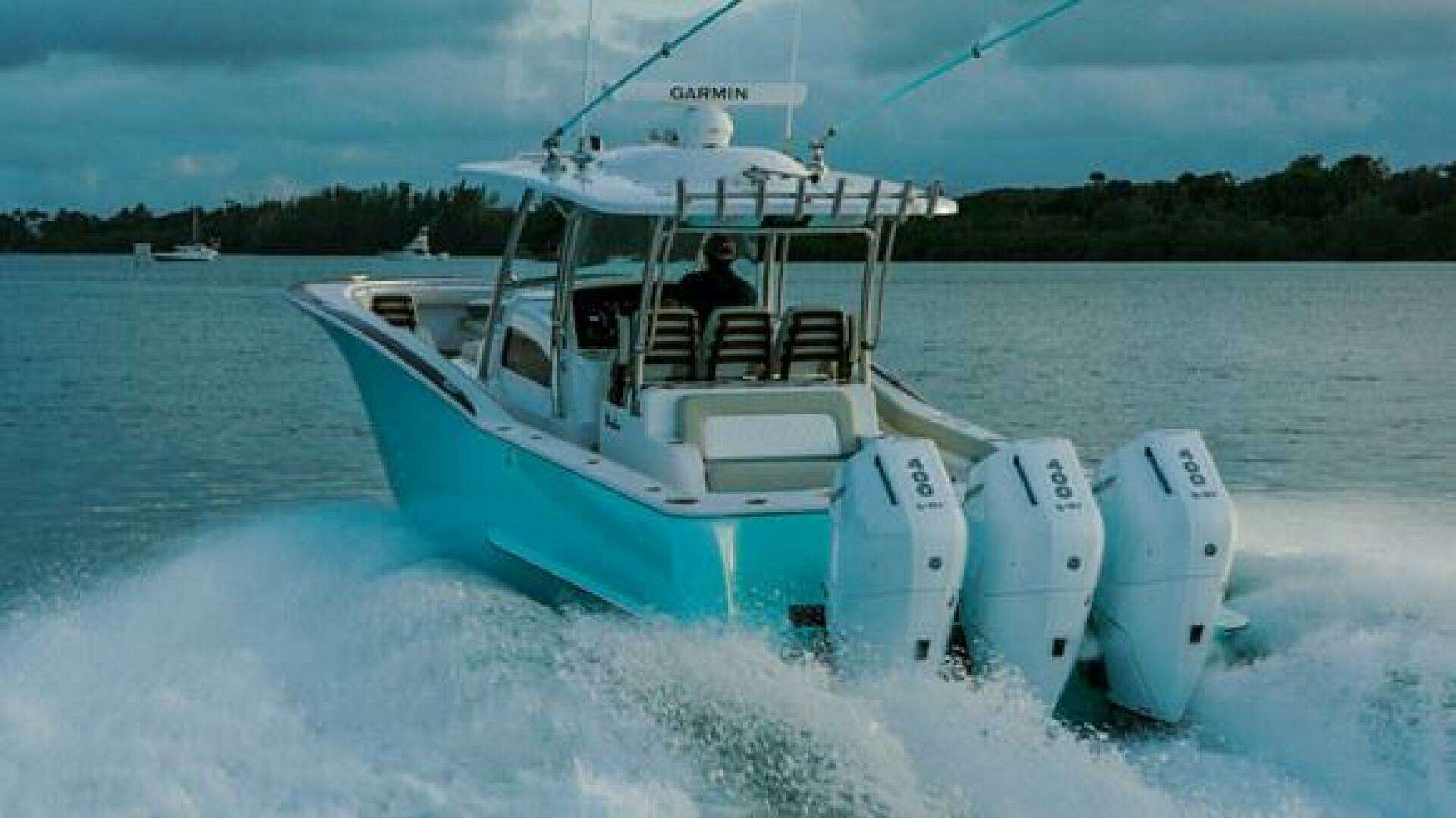 2026 Mag Bay 38 Center Console - Image 11
