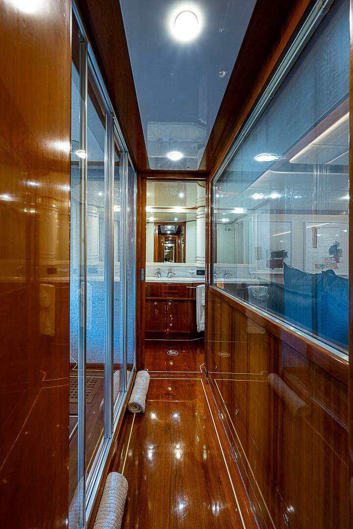 2006 Ferretti Yachts 830 - Image 99