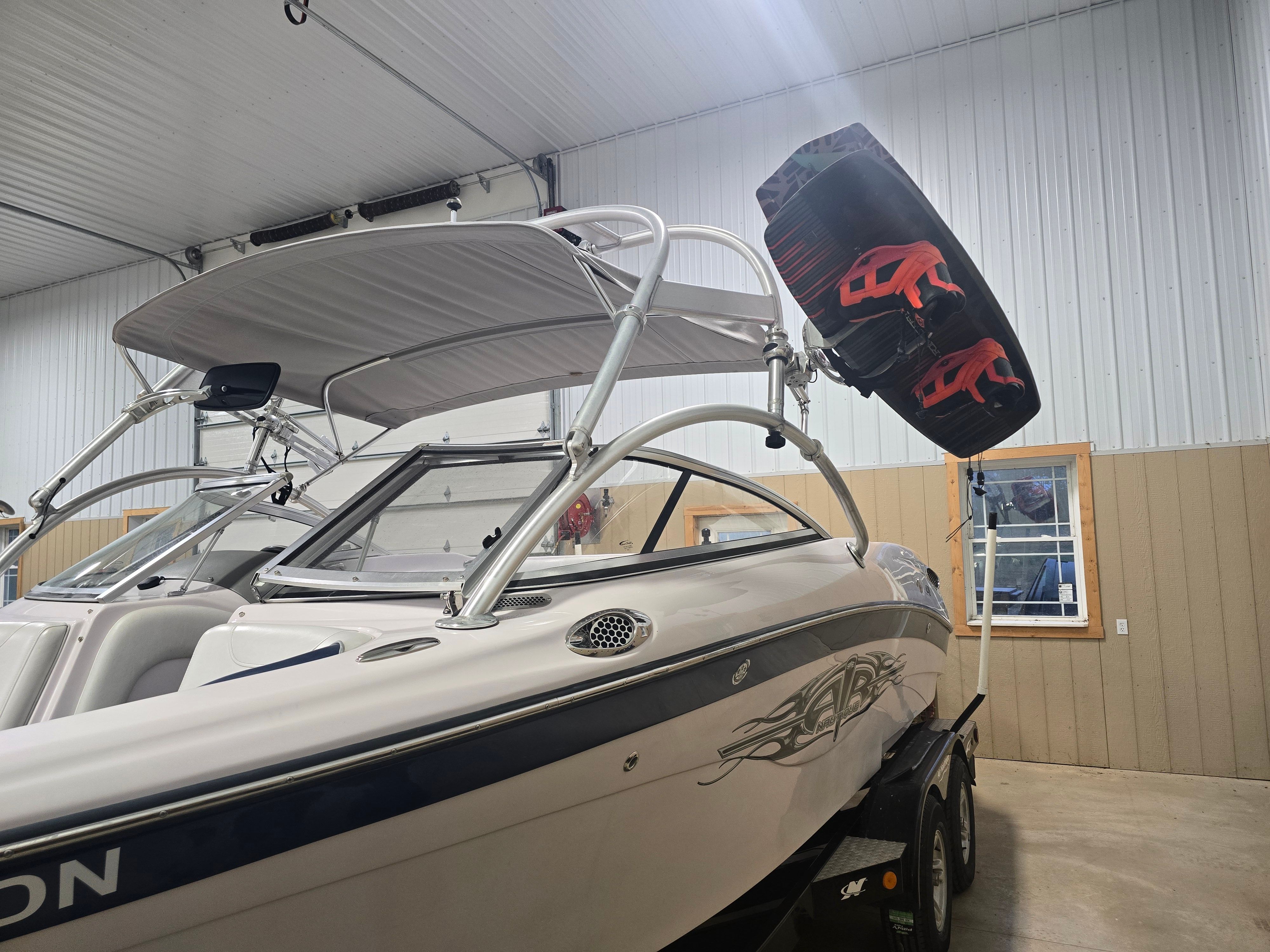 2006 Correct Craft 228