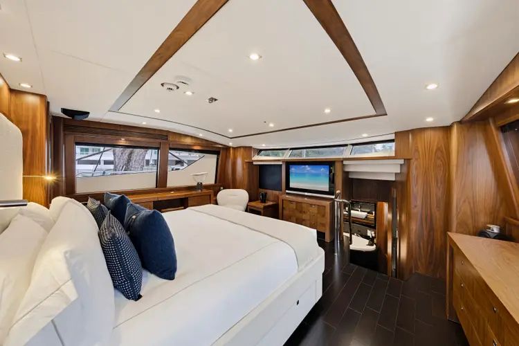 2010 Sunseeker 34 Metre Yacht - Image 27