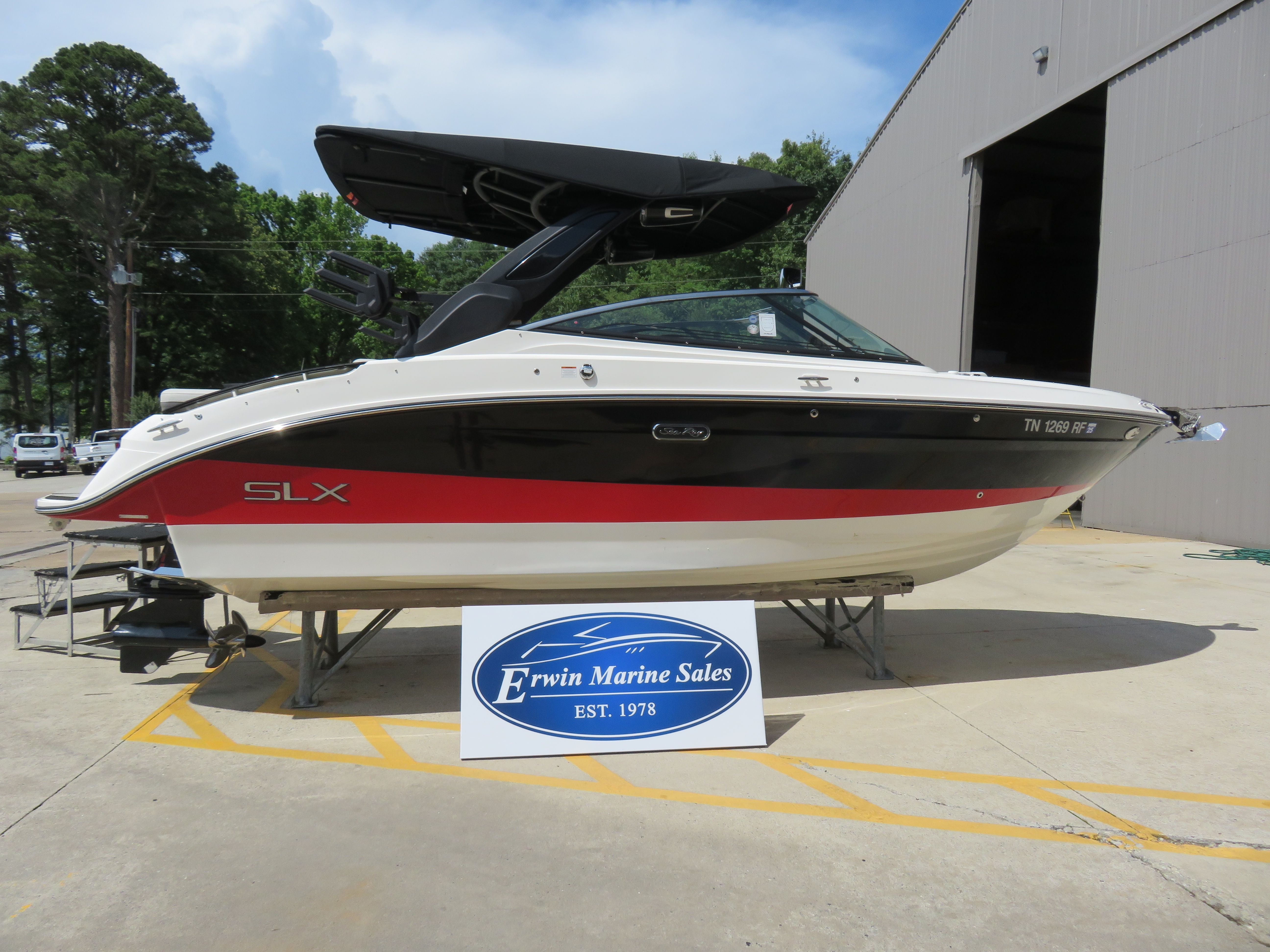 2024 Sea Ray SXS 260 SURF