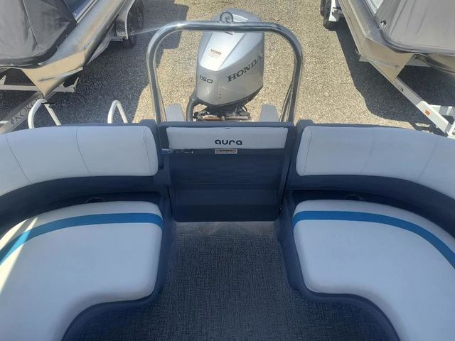 2025 Avalon Aura Pontoon Boats - 32