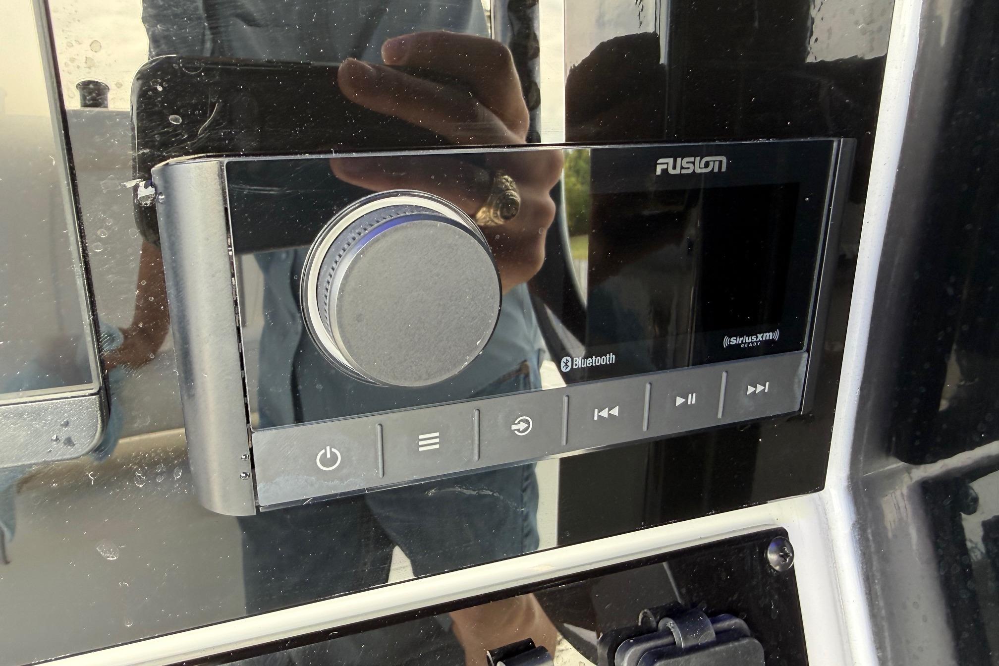 Fusion audio system on 2026 Sea Hunt Gamefish 30 Coffin Box boat.