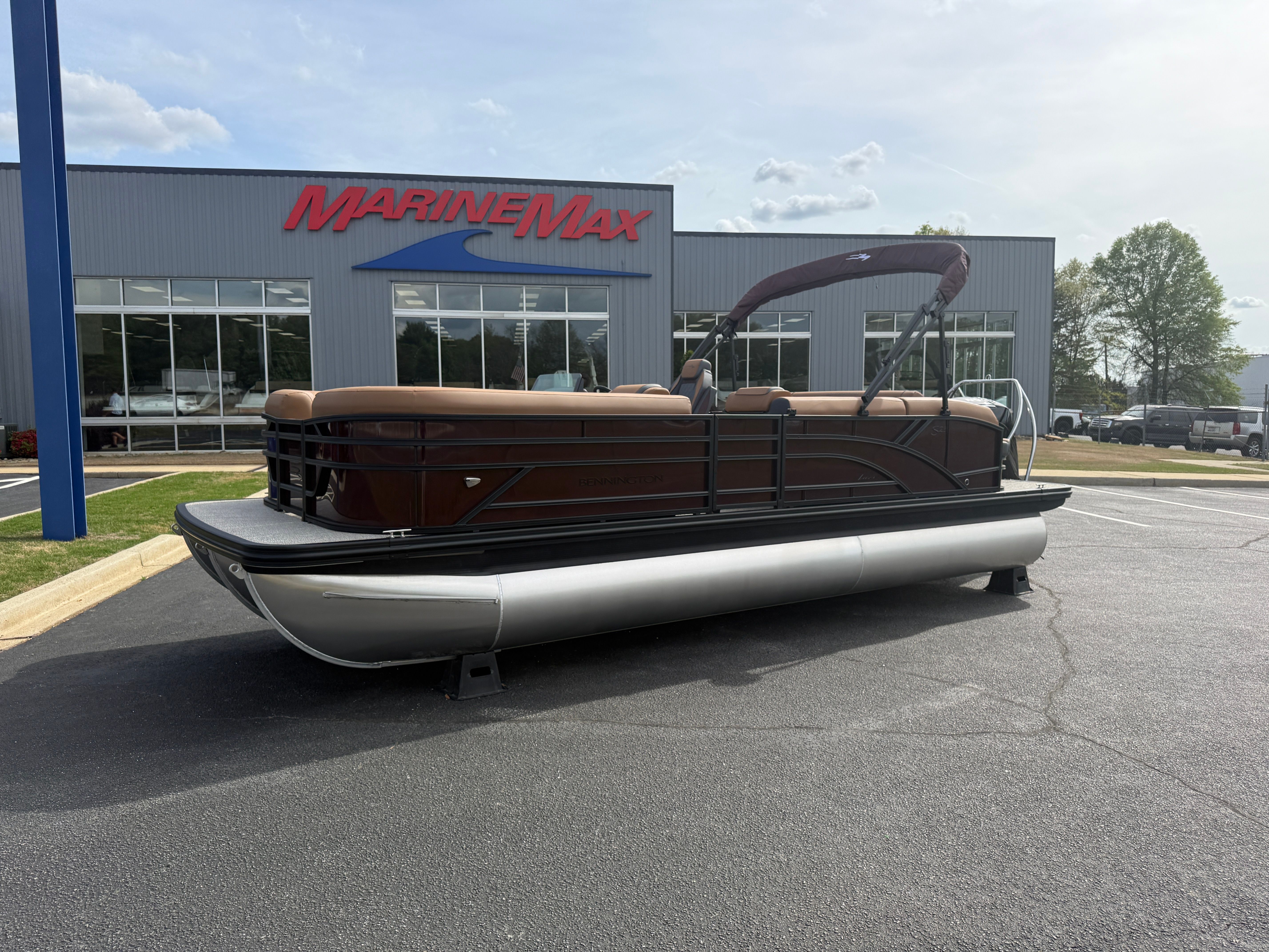 2026 Bennington 23 SSB LUXE