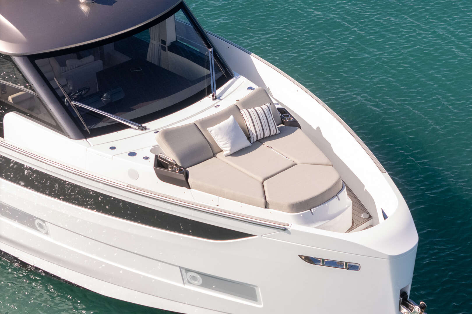 2026 Azimut Seadeck 6 - Image 5