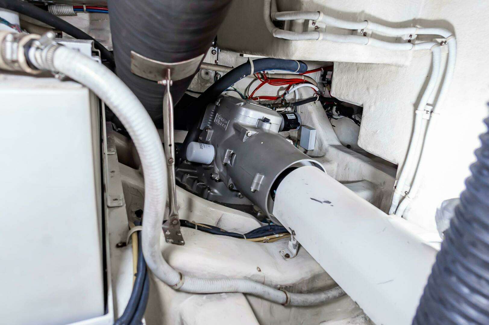 2013 Marquis 63 Sport Yacht - Image 84