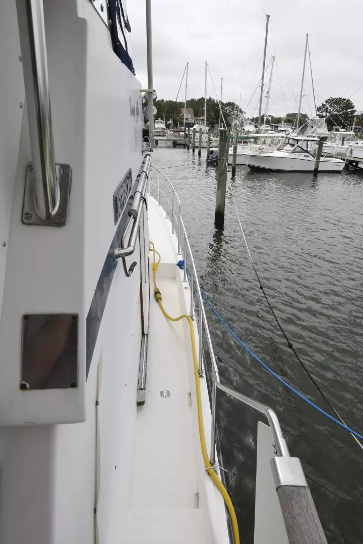 1987 Jefferson Sundeck - Image 48