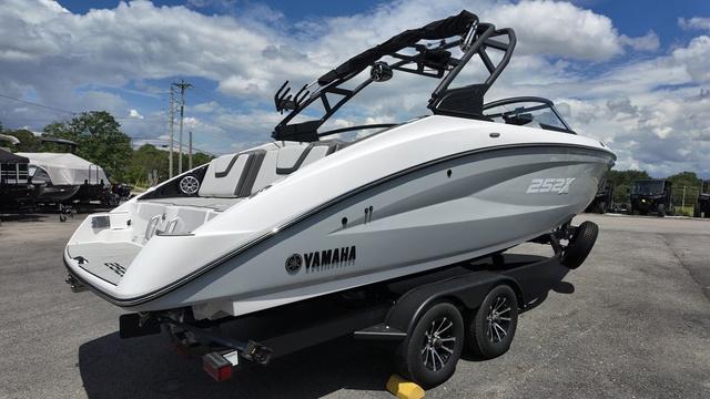 2024 Yamaha Boats 252XE - 5