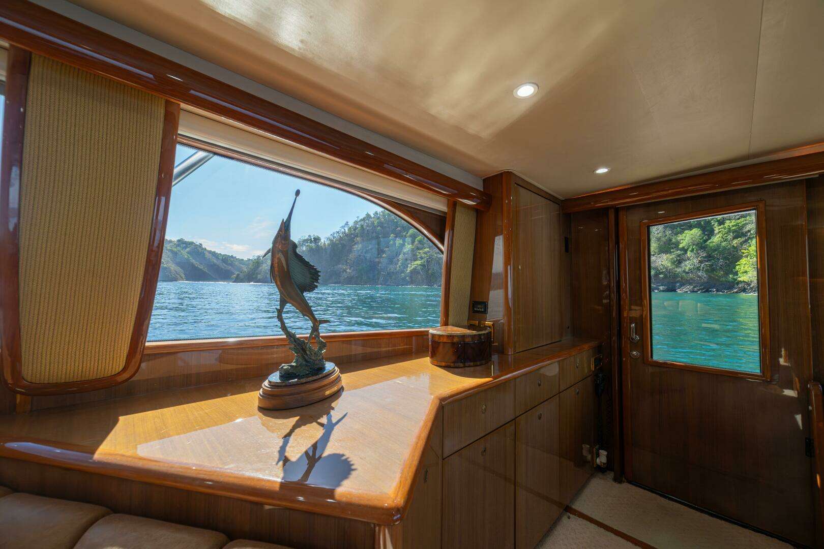 2006 Viking 56 Convertible - Image 45
