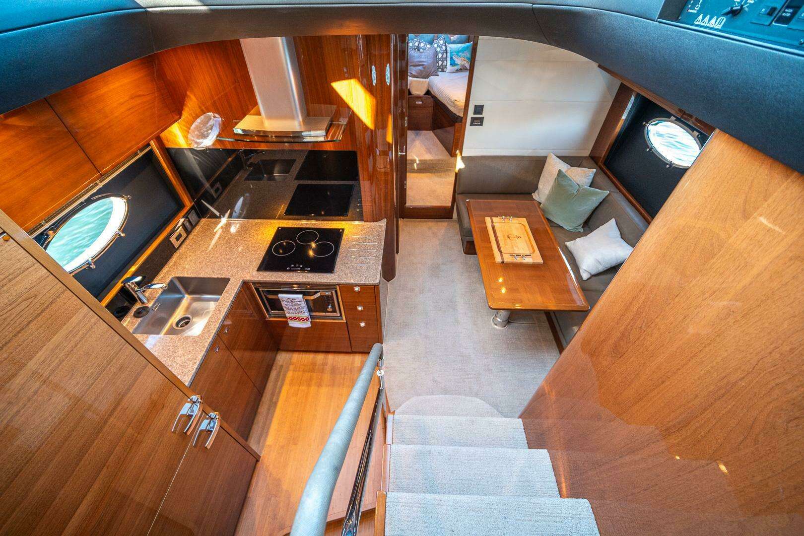 2016 Princess V48 - Image 19
