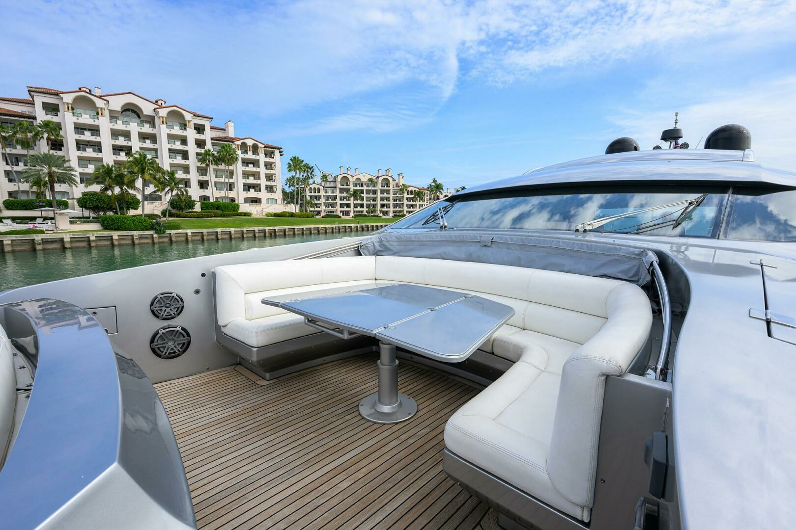 2009 Pershing 90 Express - Image 42