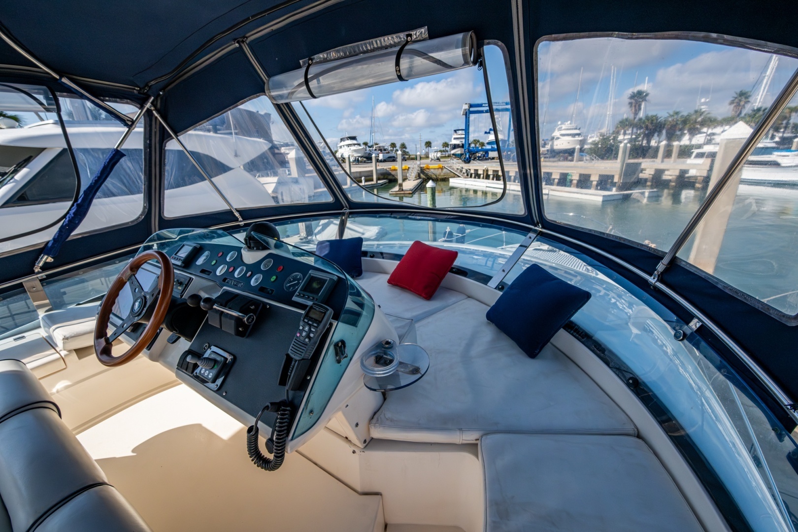 2000 Fairline Squadron 52 - Image 30