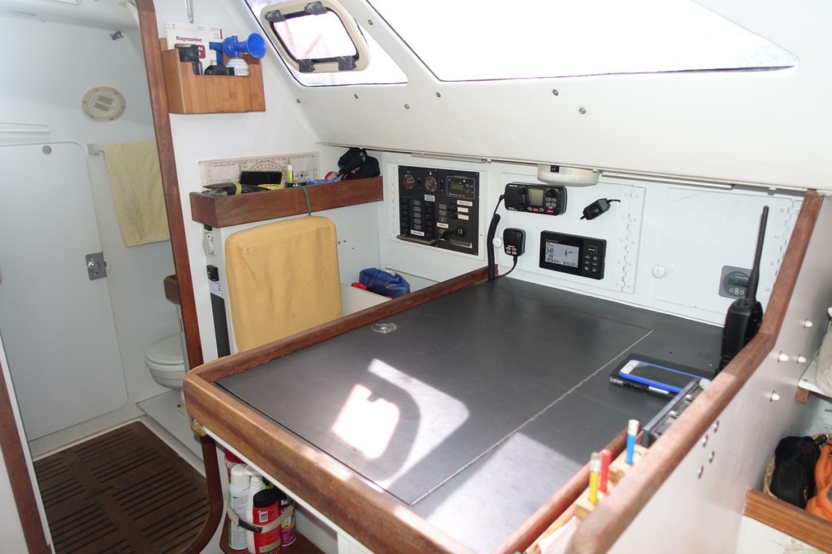 2009 RM Yachts RM1050 - Image 9