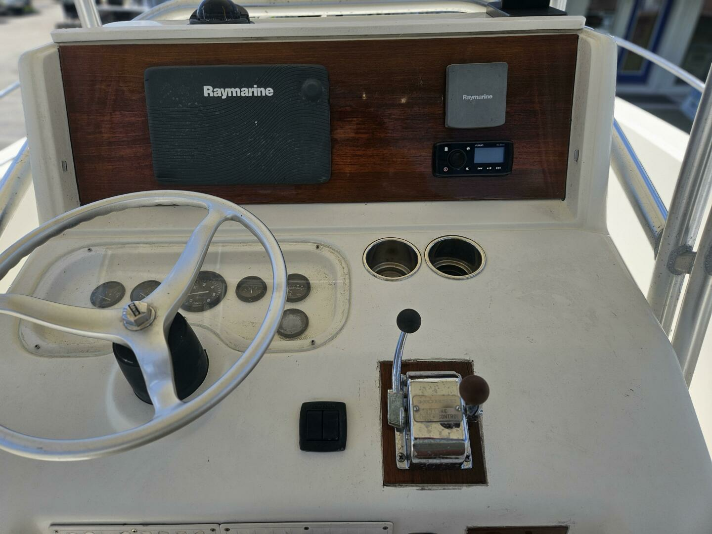 1995 Pursuit 2600 CC - Image 21