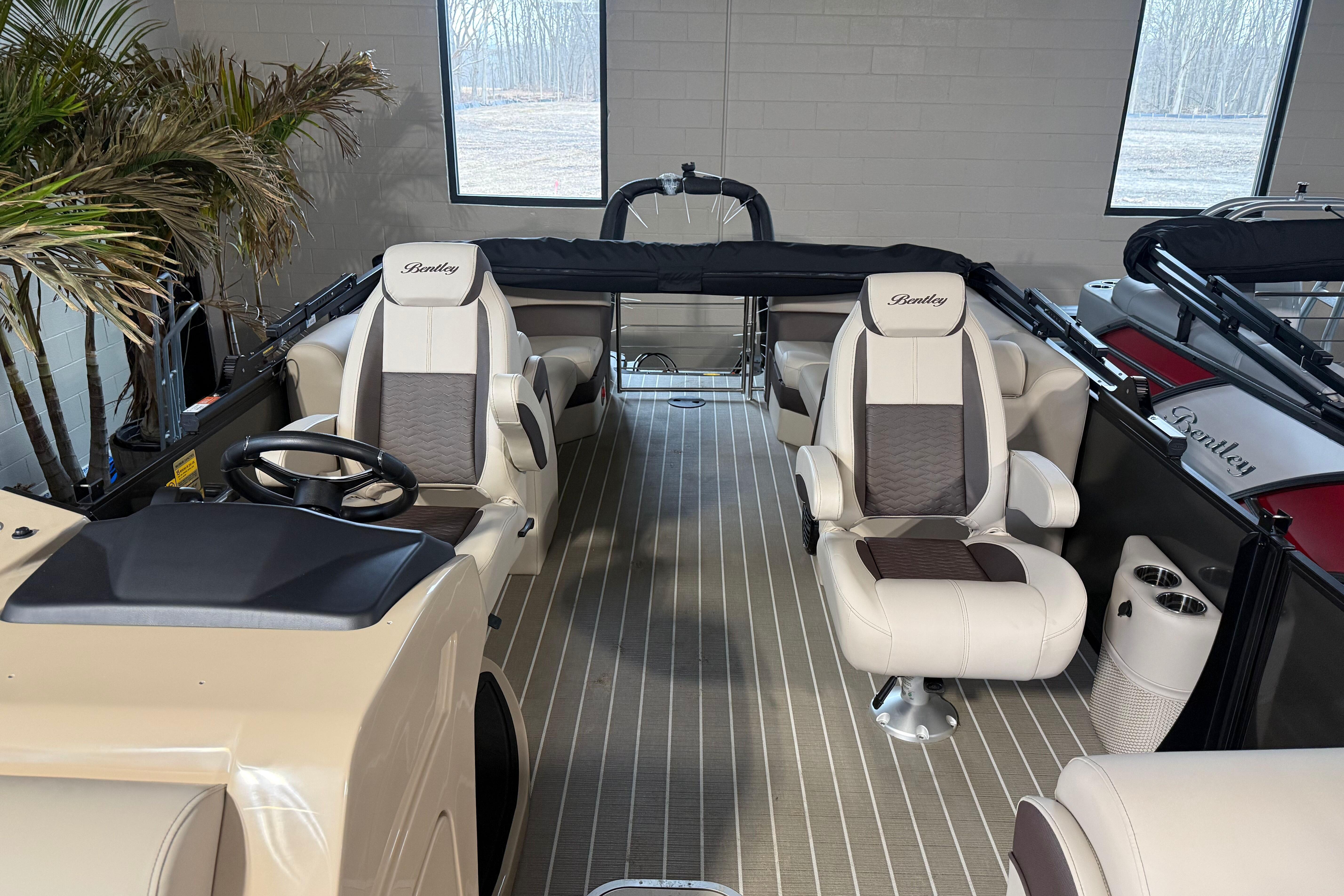 2026 Bentley Pontoons Elite 223 Admiral interior with luxurious seating and modern design.