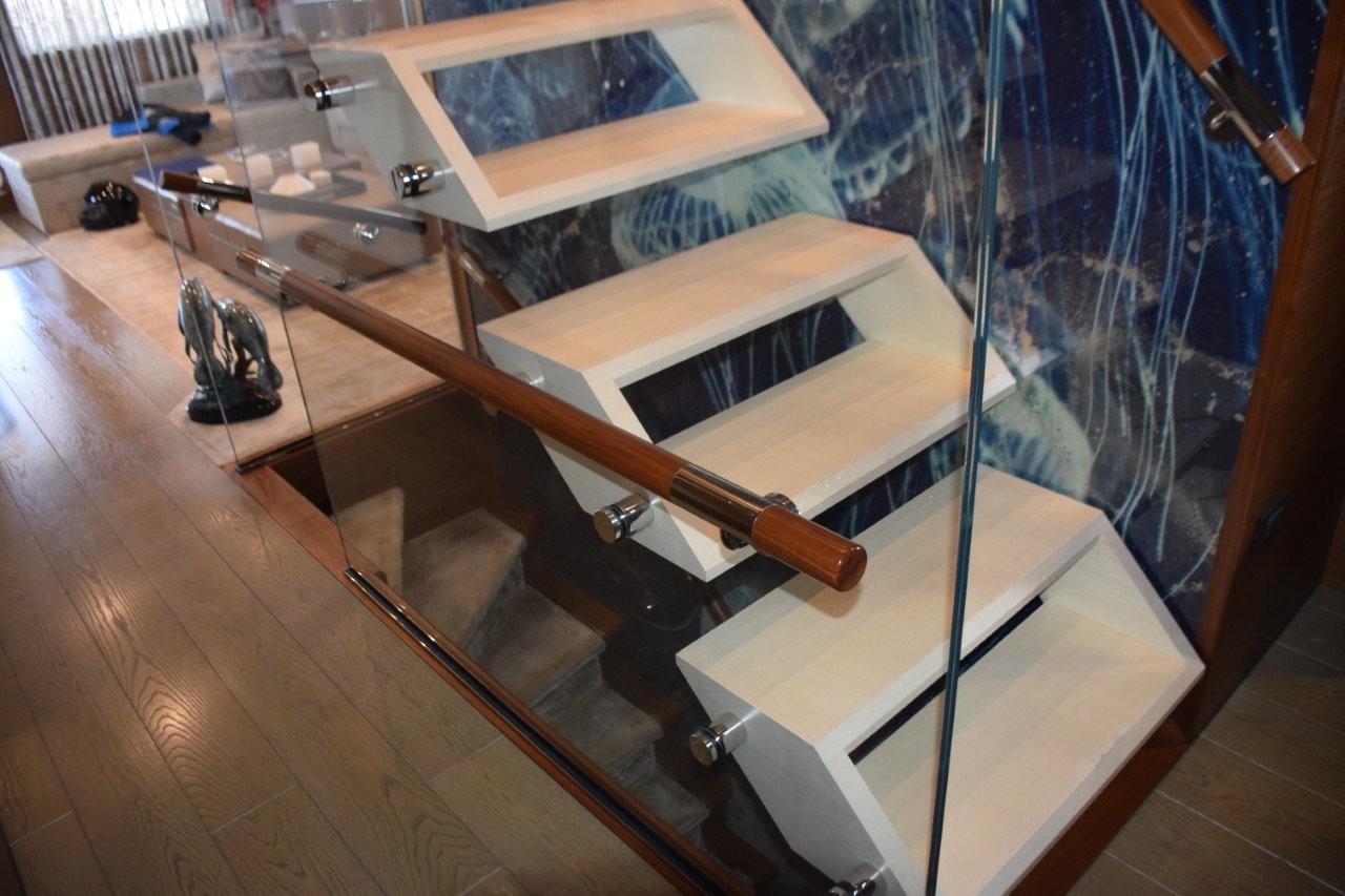 "Floating" stairway up to bridge deck