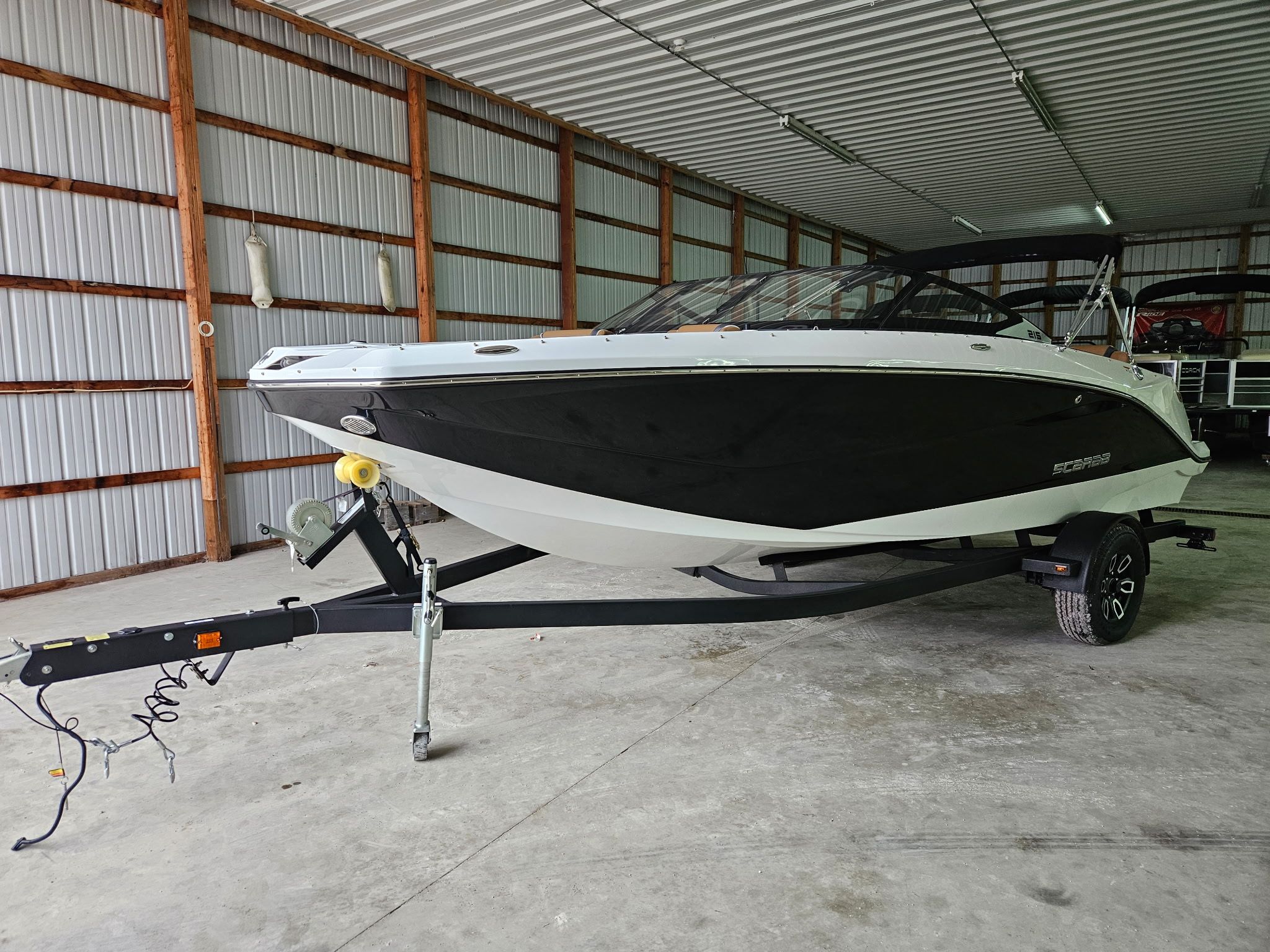 2025 Scarab 215 ID T170