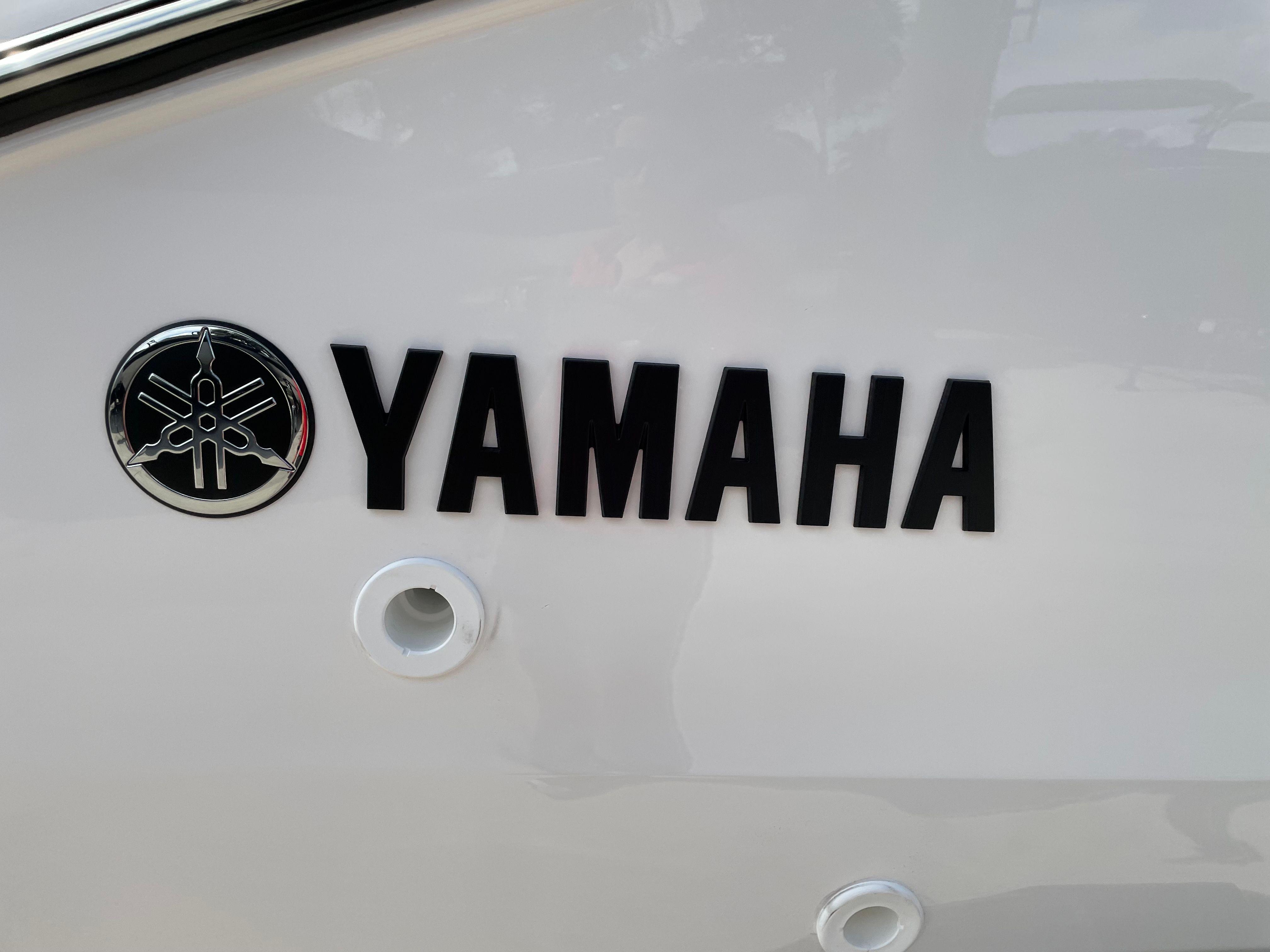 2025 YAMAHA 222 FSH SPORT - Image 5
