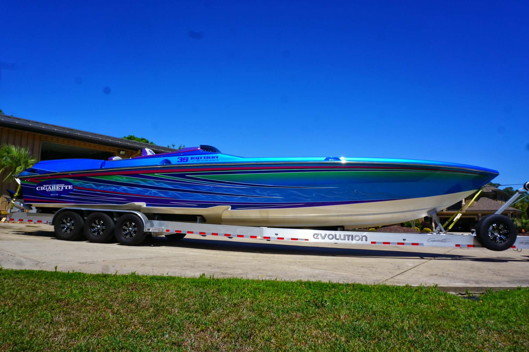 2016 Cigarette TopGun Unlimited