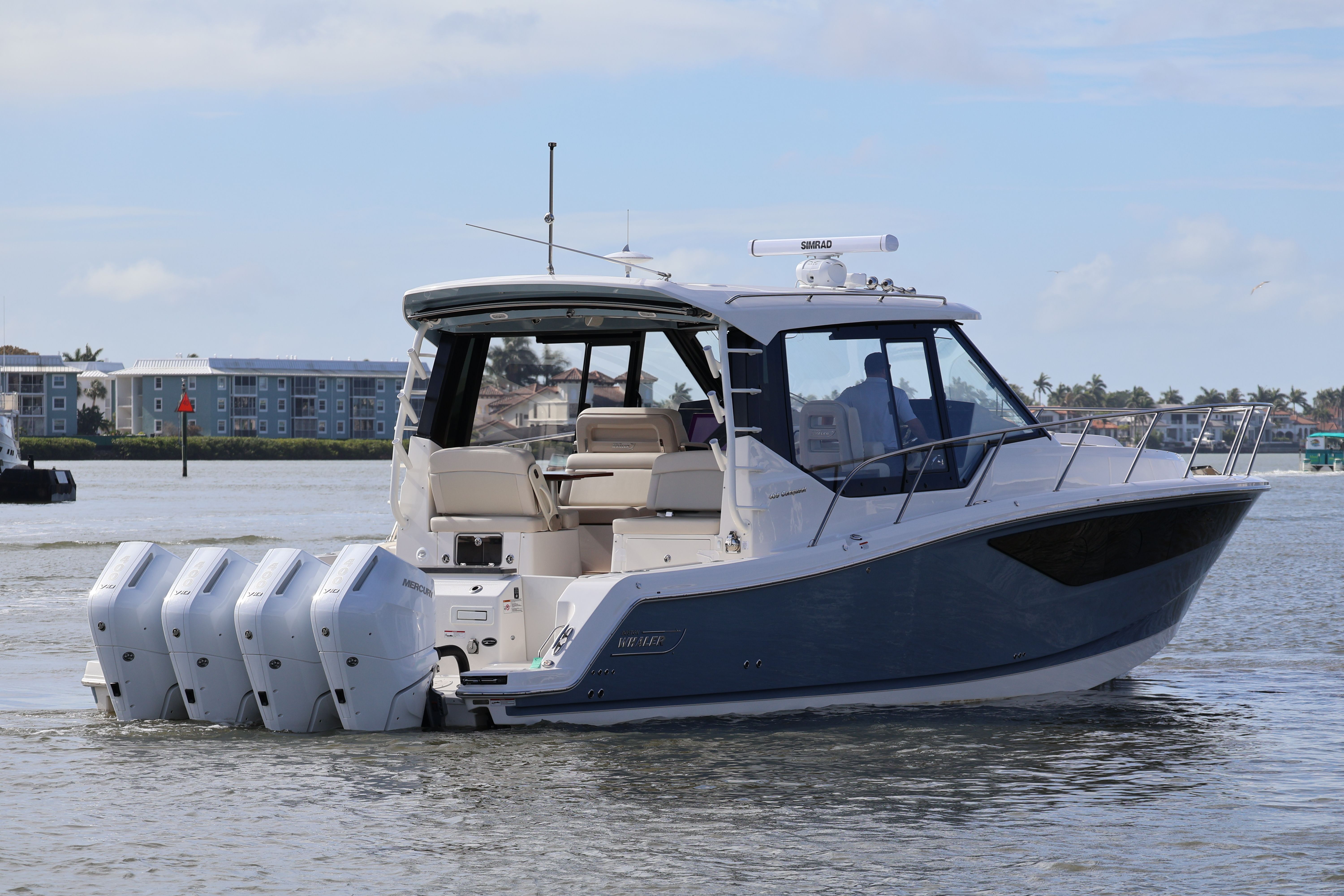 2026 Boston Whaler 405 Conquest - 10