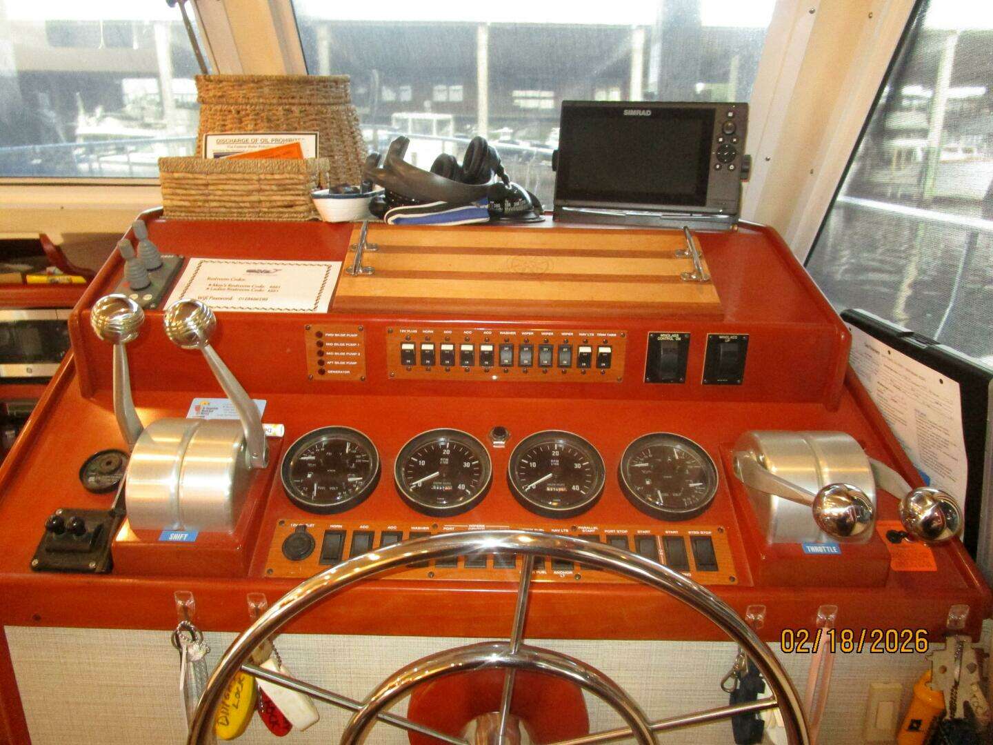 2004 Mainship 430 - Image 51