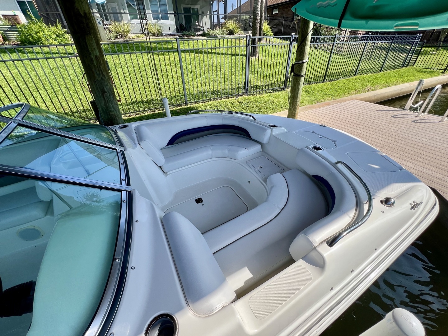 2013 Hurricane SunDeck 187 OB - Image 6