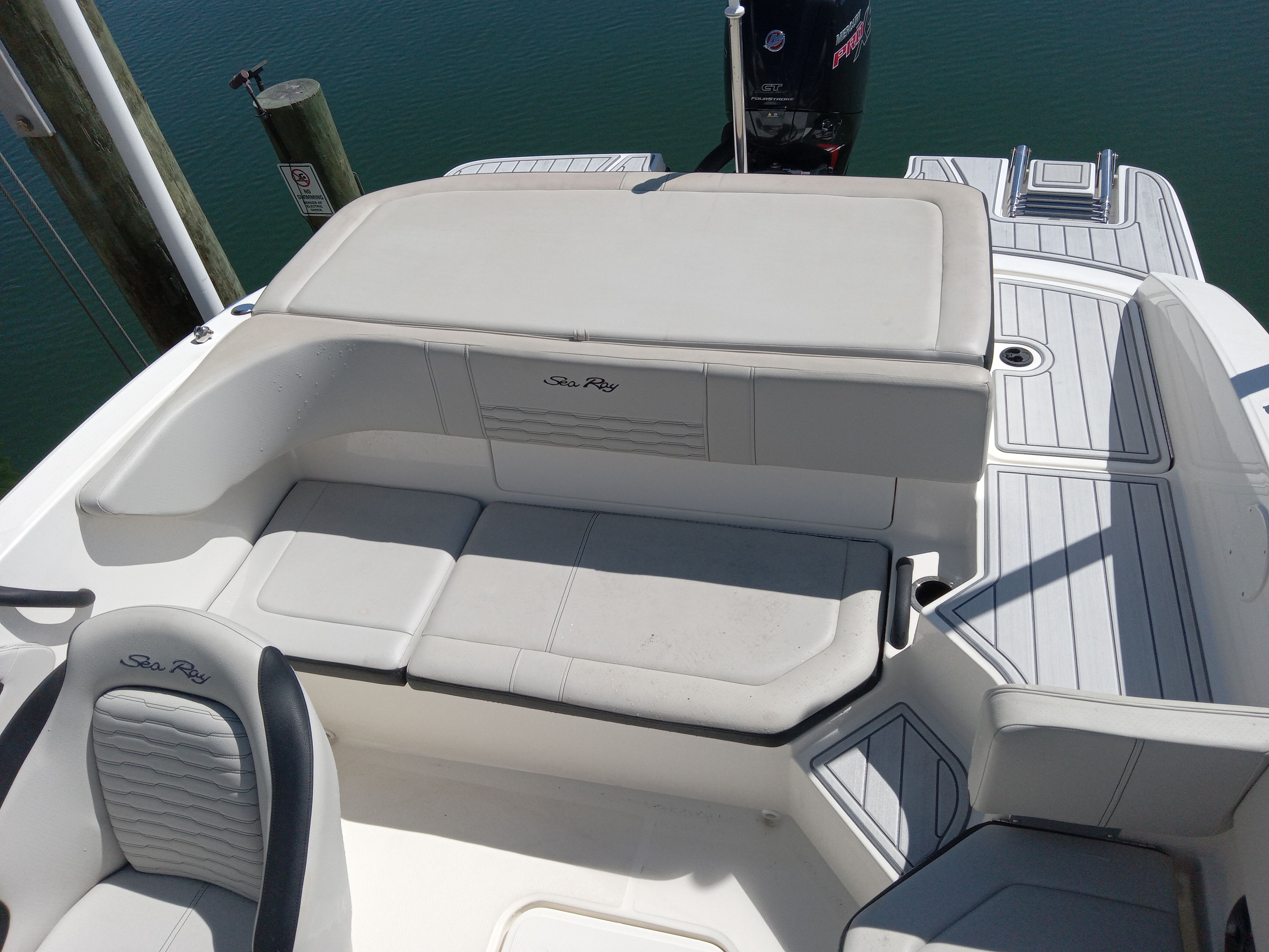 2021 Sea Ray SPX 190 - 6