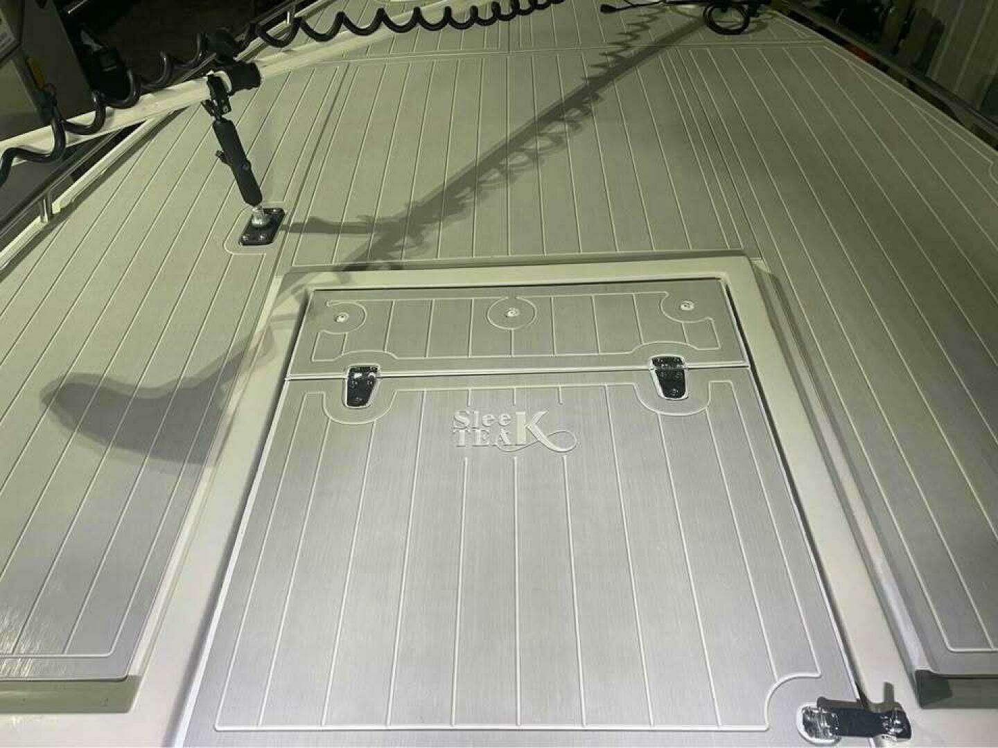 1990 Wellcraft Scarab 30 Sport - Image 11