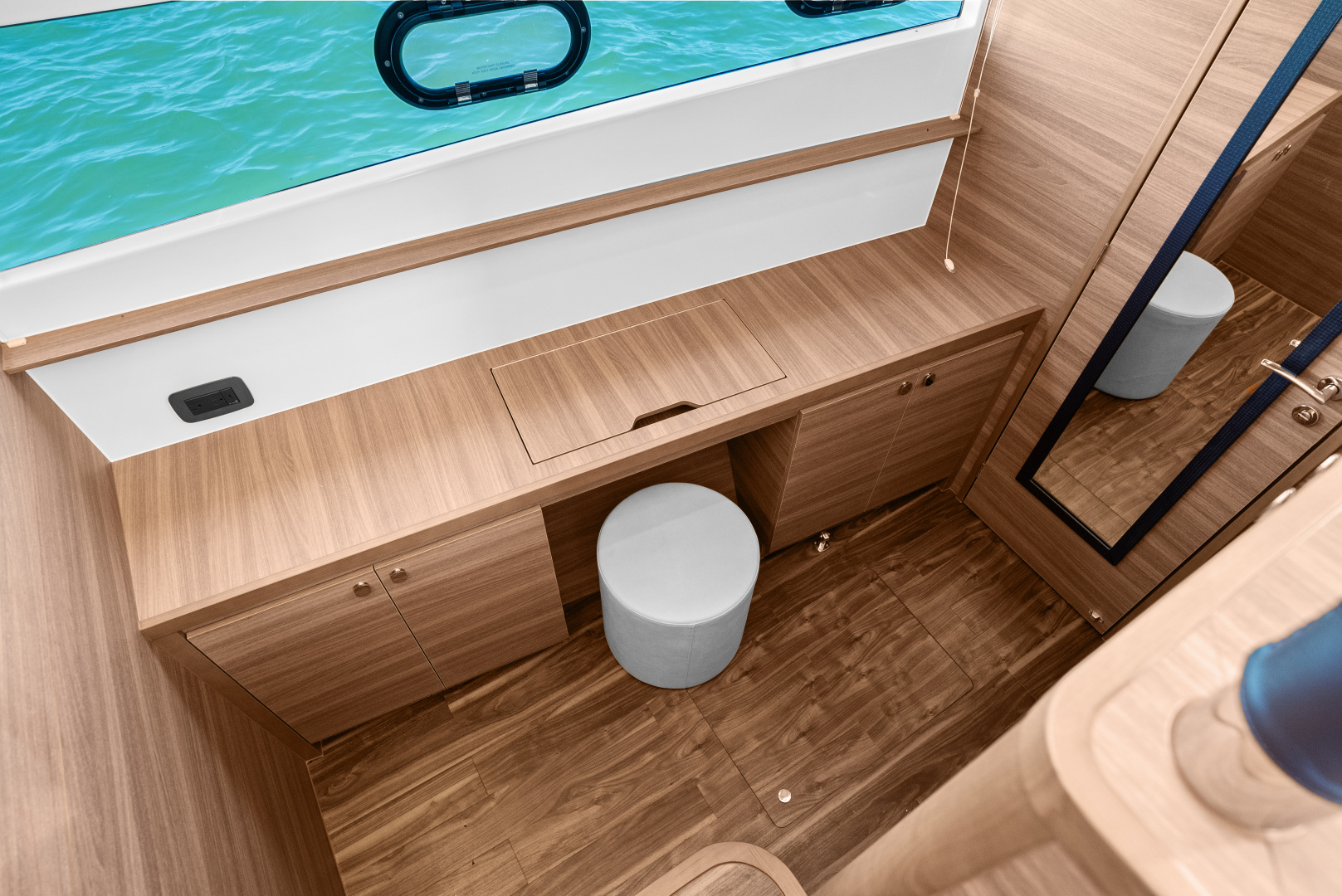 2026 Aquila 54 Yacht - Image 93