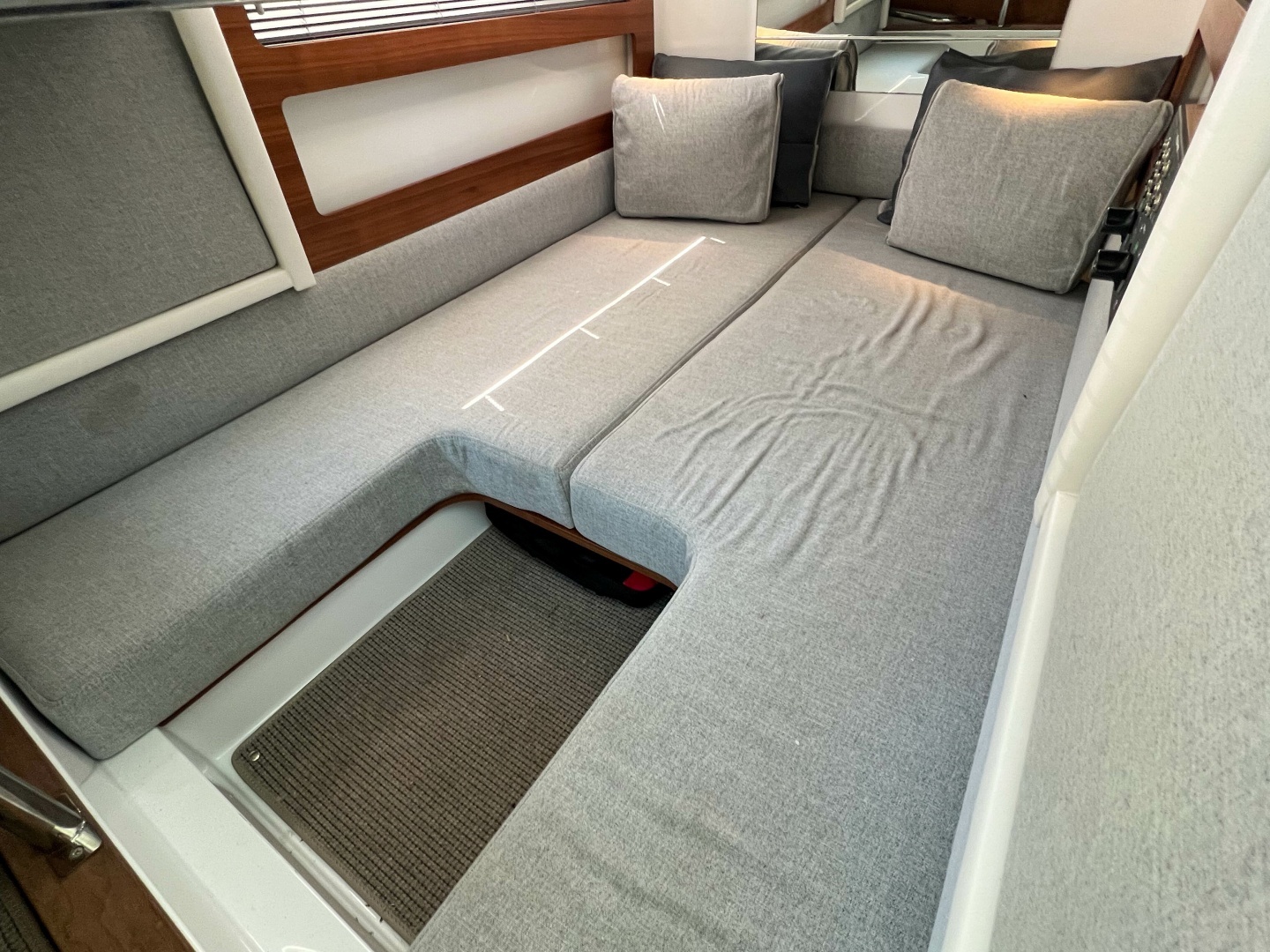 2020 Axopar 28 Cabin - Image 25