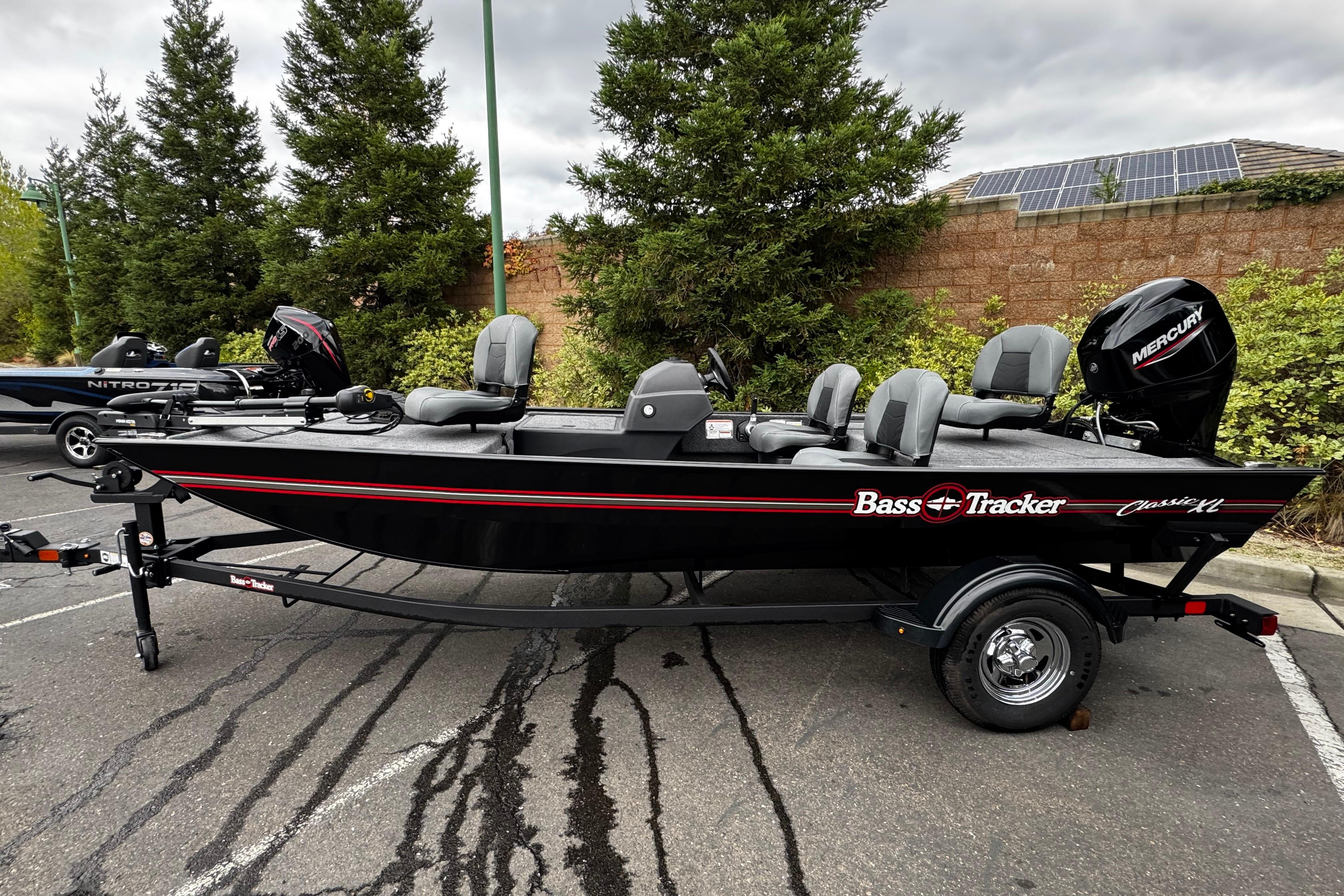 2026 Tracker Bass Tracker Classic XL
