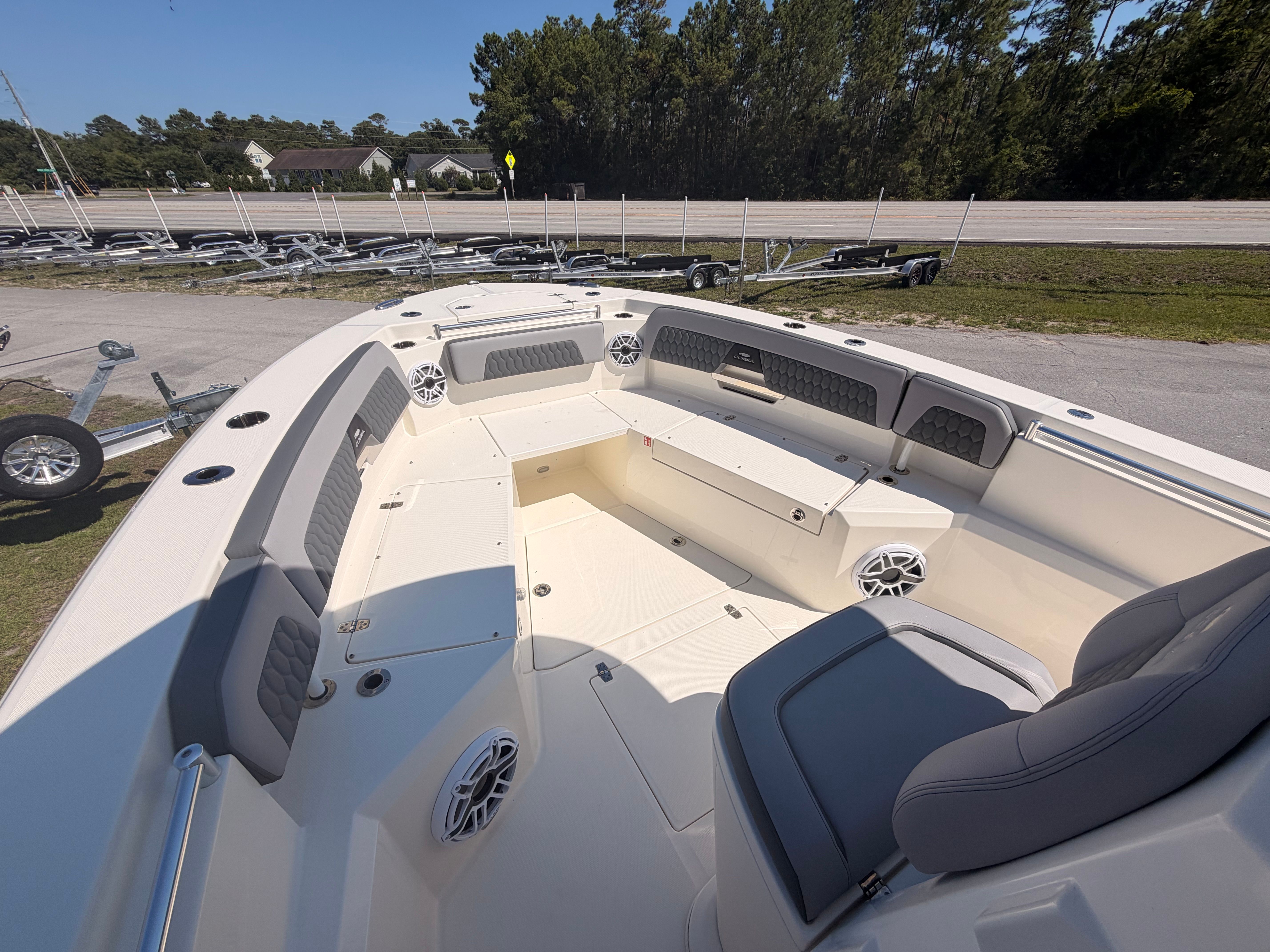2026 Cobia 285CC - 23