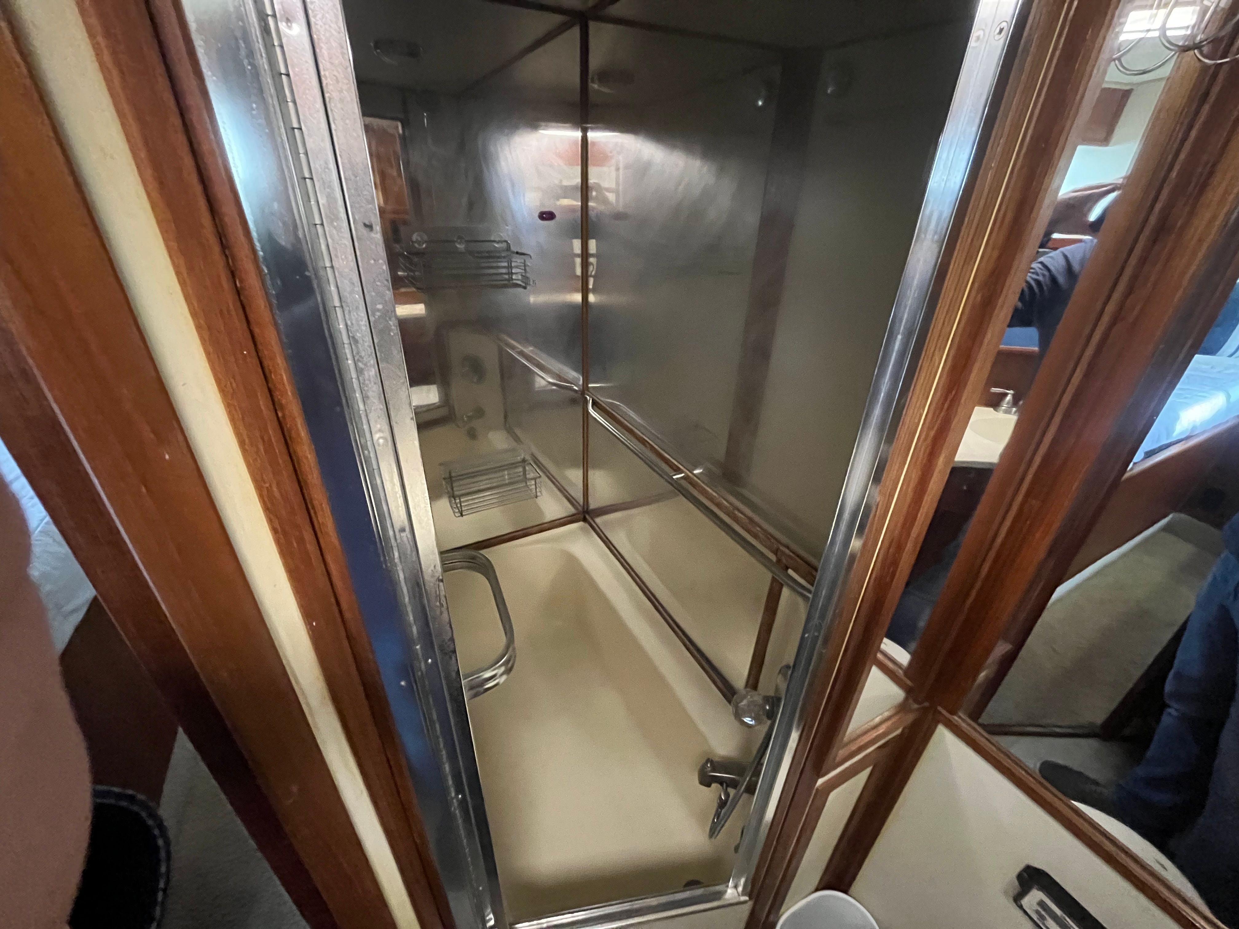 1987 Chris-Craft 500 Constellation - 34