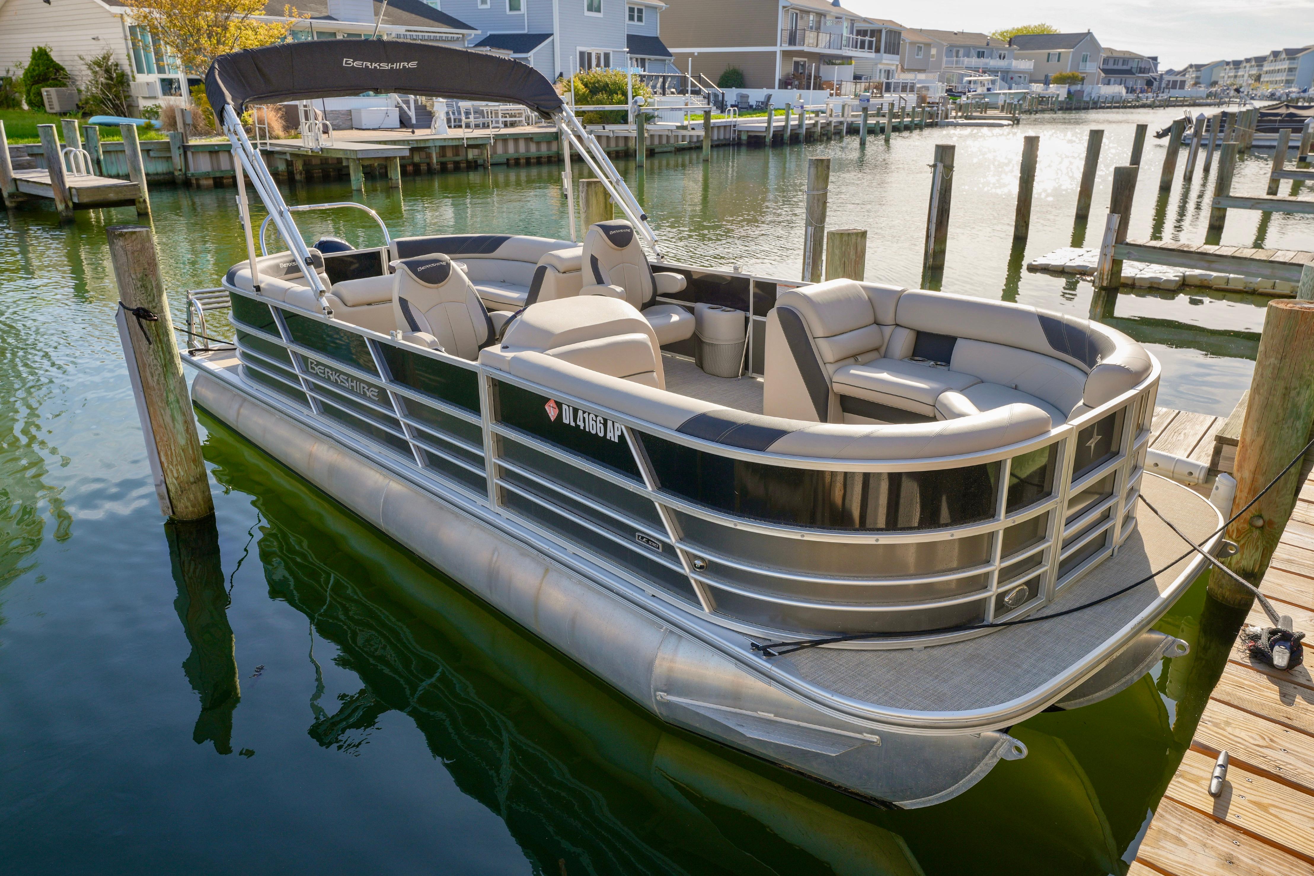 2023 Berkshire 24 RFX LE 2.75