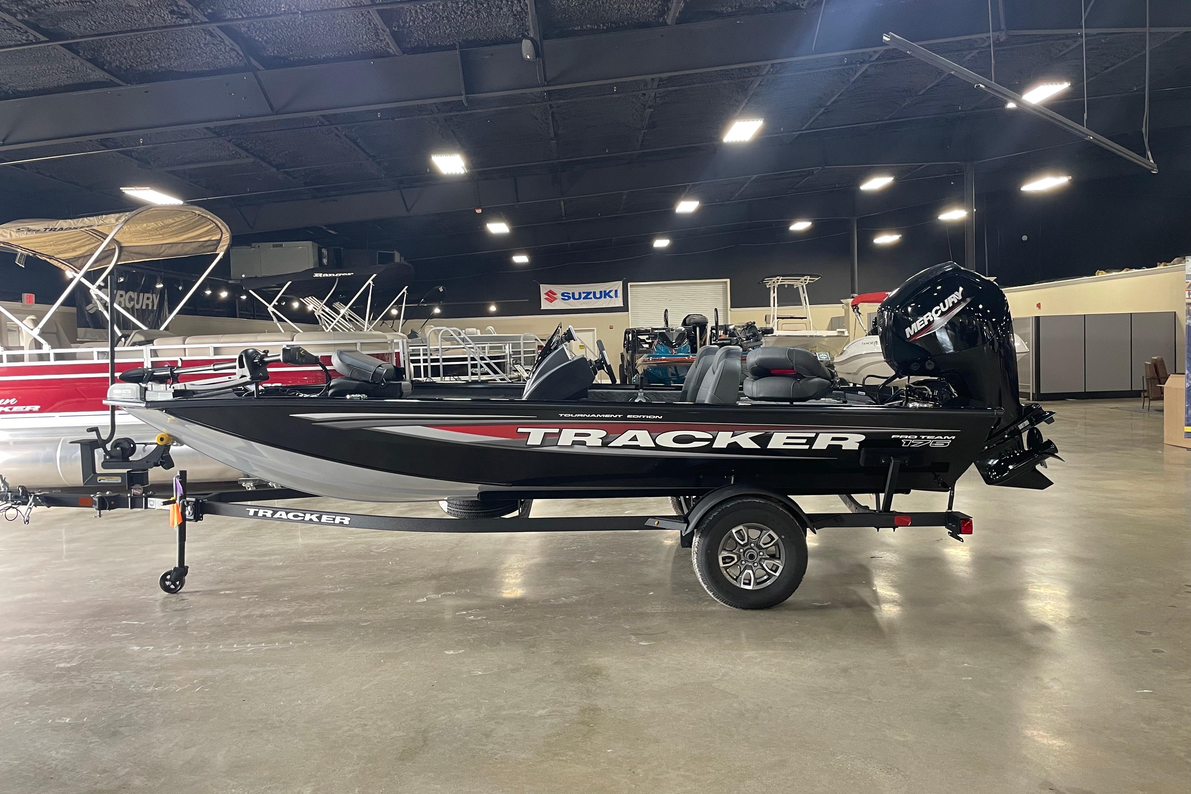 2026 Tracker Pro Team 175 Crappie Edition