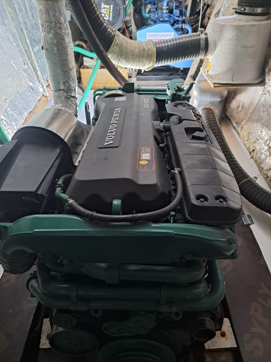 Volvo Penta engine in a 2015 Power Catamaran.